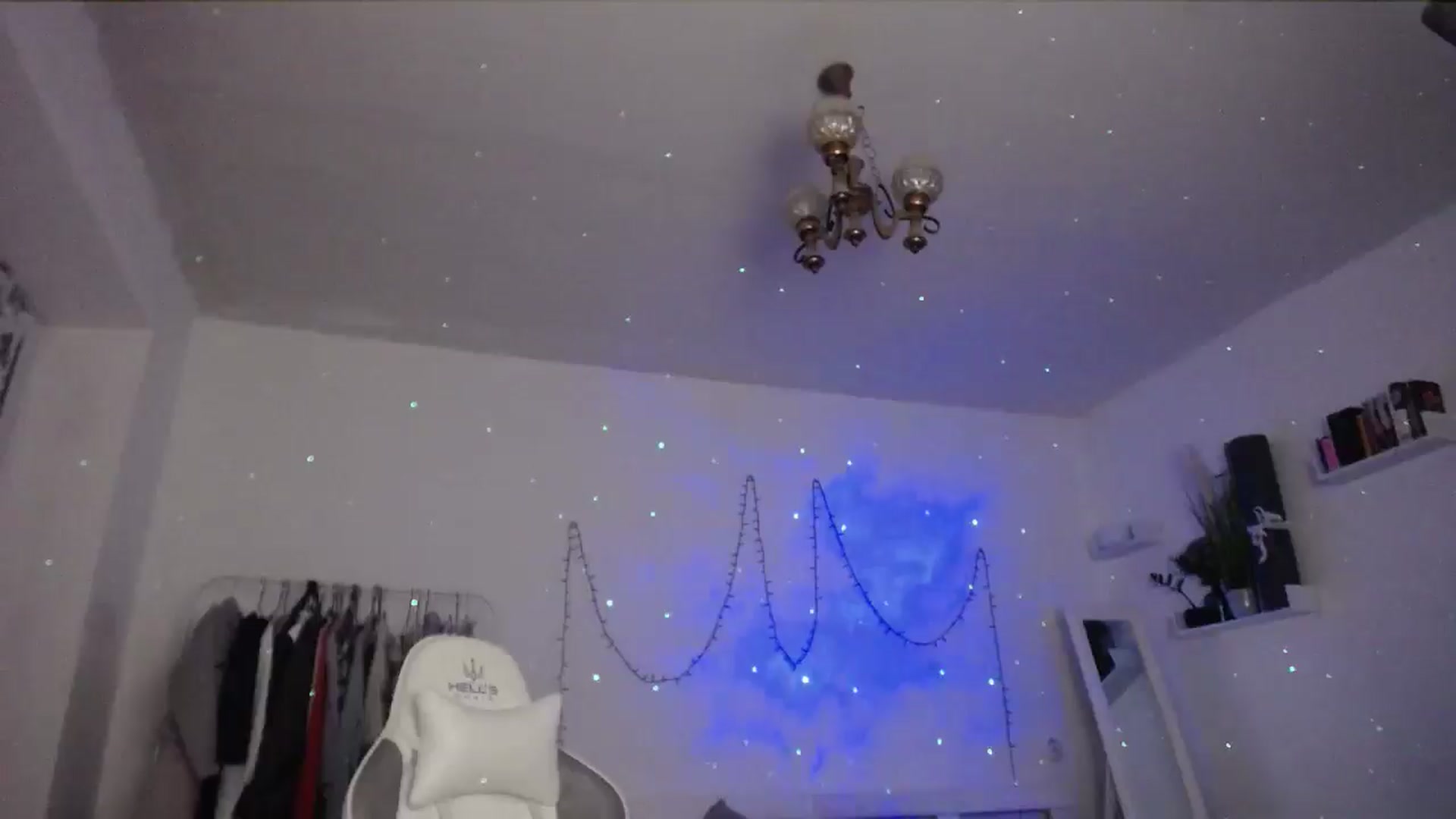Gallery image thumbnail from BubbleQueeen's myfreecams stream on, 09/15/2025, 01:05 image 6 of 20