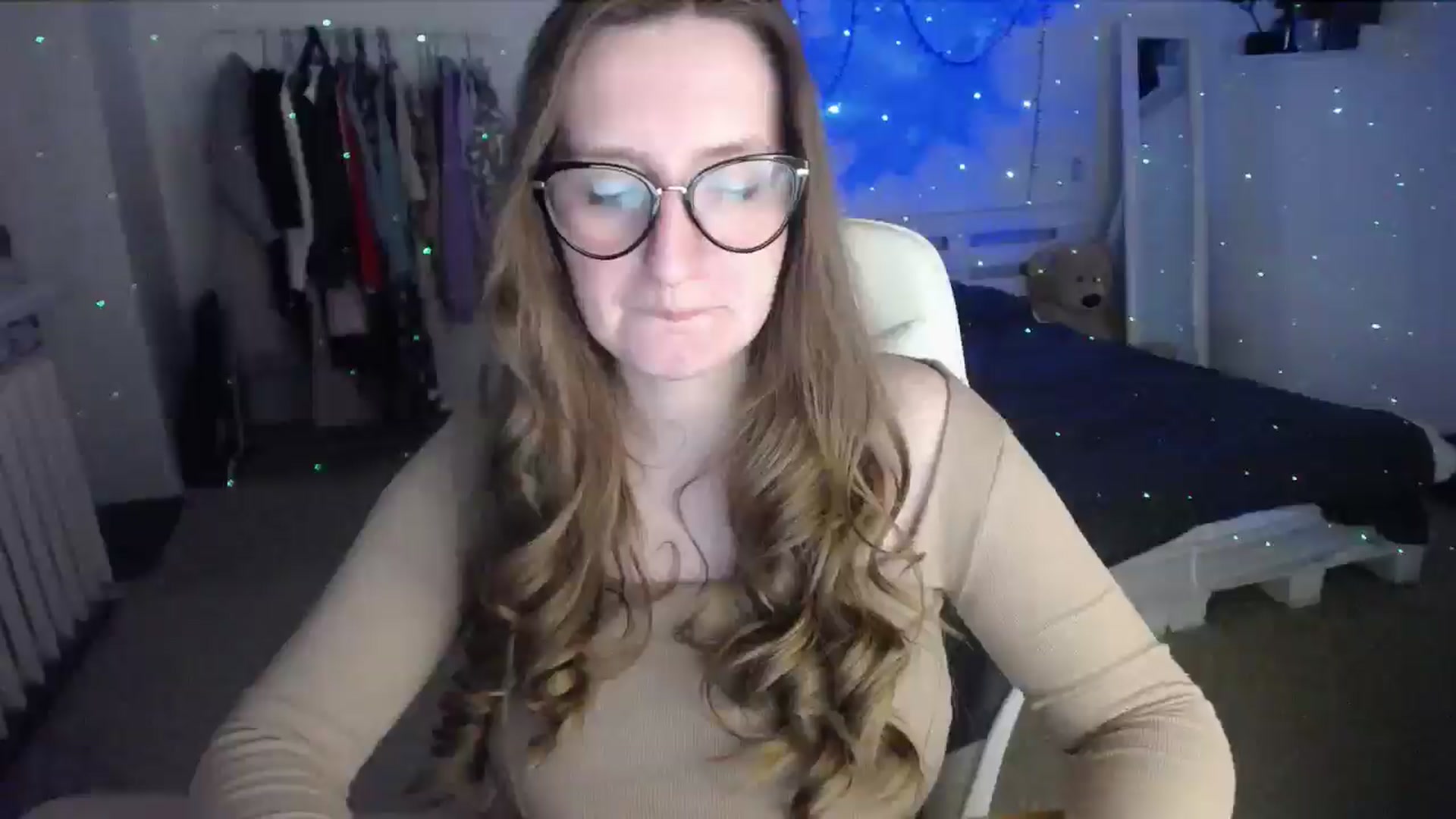 Gallery image thumbnail from BubbleQueeen's myfreecams stream on, 09/15/2025, 01:05 image 13 of 20