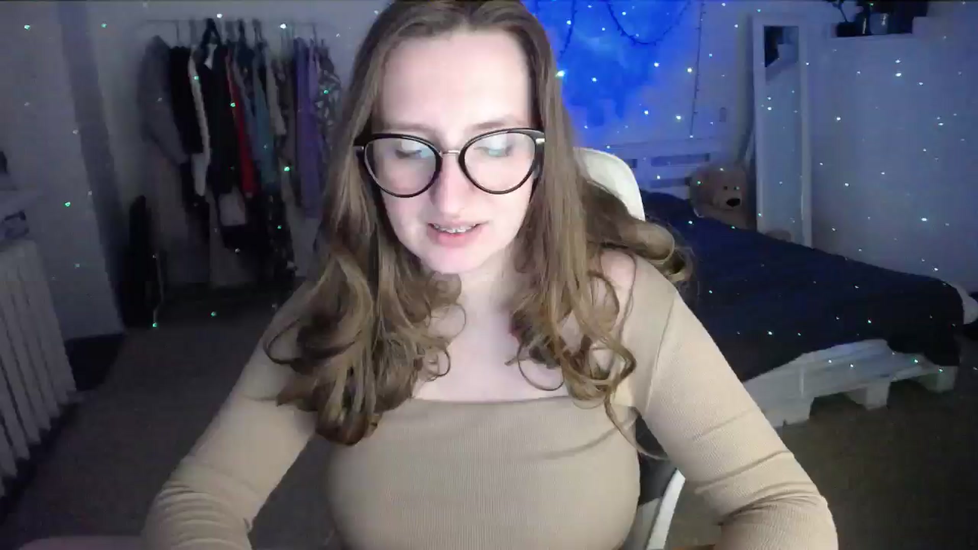 Gallery image thumbnail from BubbleQueeen's myfreecams stream on, 09/15/2025, 01:05 image 14 of 20