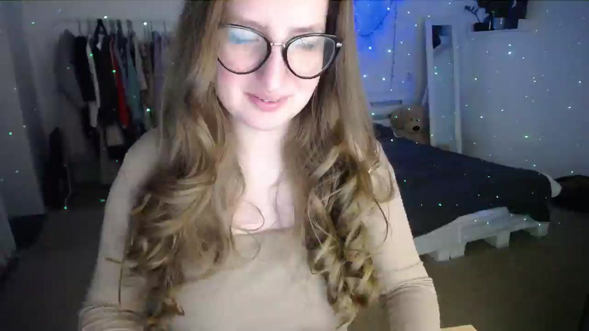 Gallery image thumbnail from BubbleQueeen's myfreecams stream on, 09/15/2025, 01:05 image 2 of 20