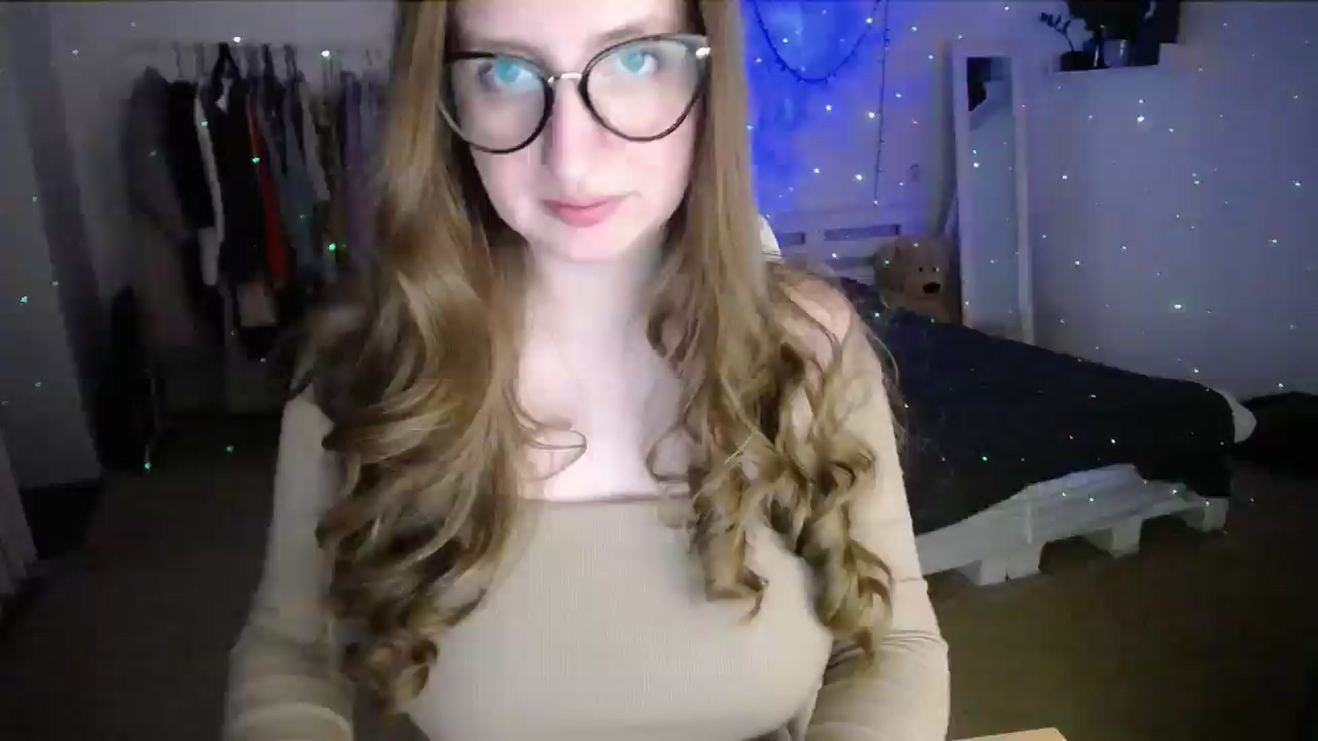 Gallery image thumbnail from BubbleQueeen's myfreecams stream on, 09/15/2025, 01:05 image 1 of 20