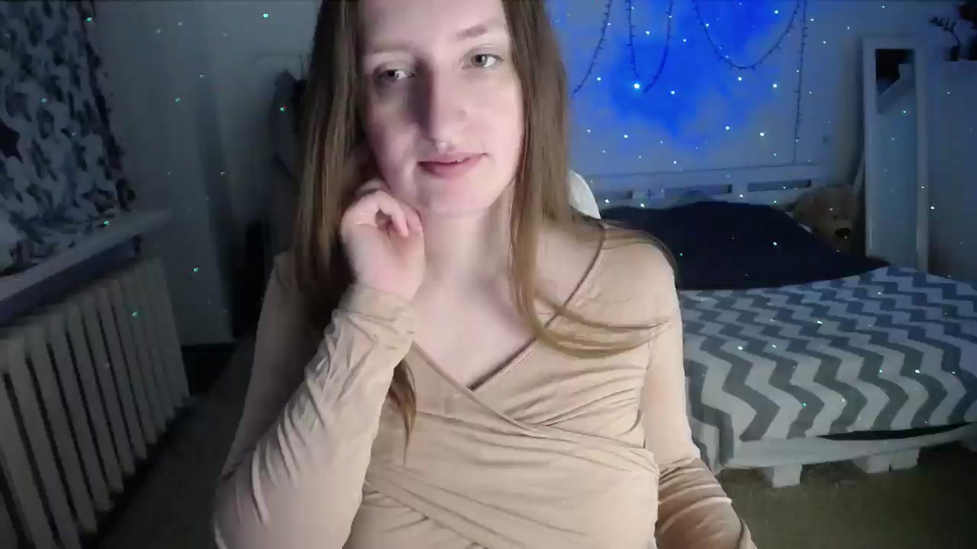 Gallery image thumbnail from BubbleQueeen's myfreecams stream on, 11/10/2025, 24:20 image 10 of 20