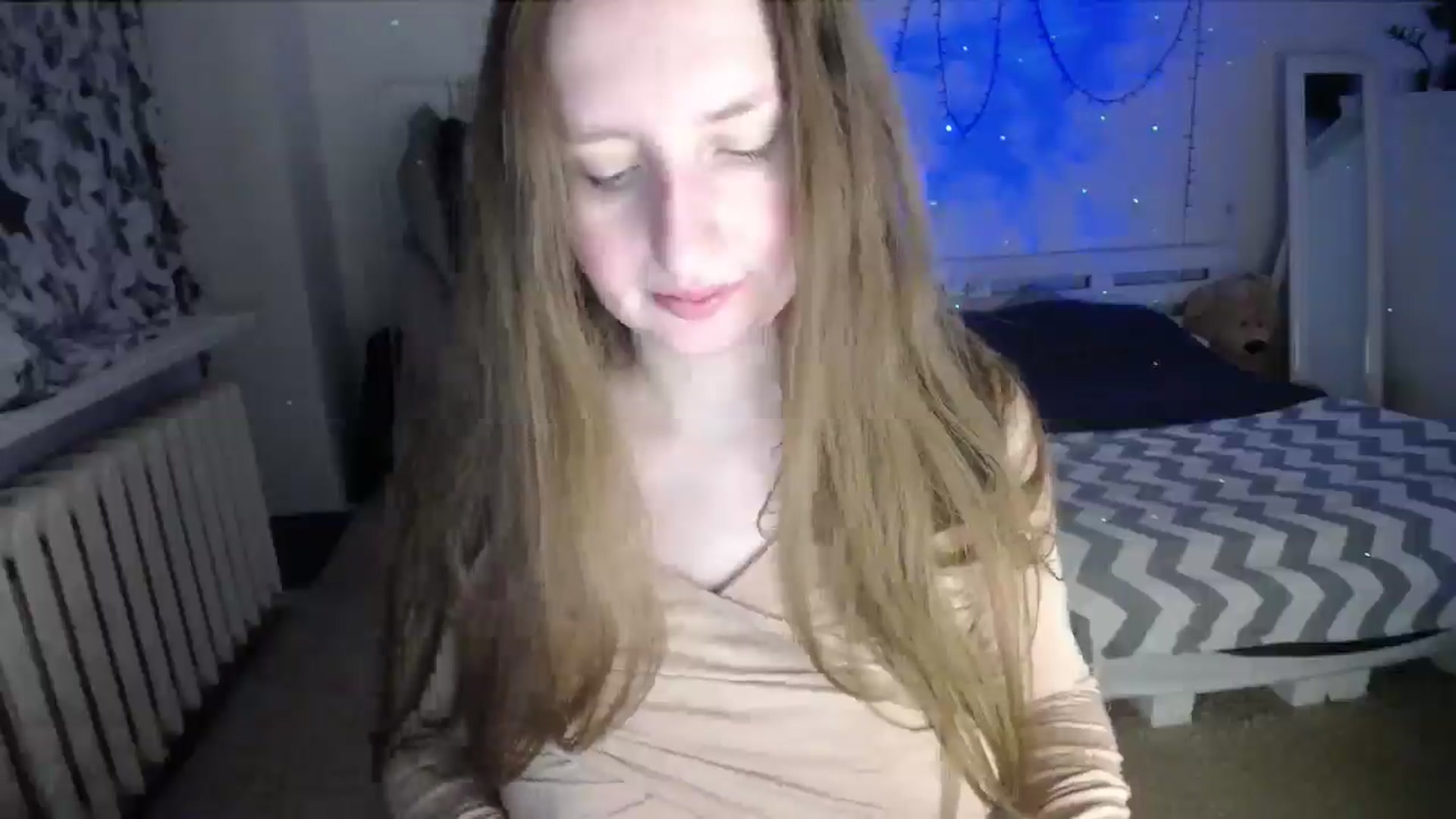 Gallery image thumbnail from BubbleQueeen's myfreecams stream on, 11/10/2025, 24:20 image 19 of 20