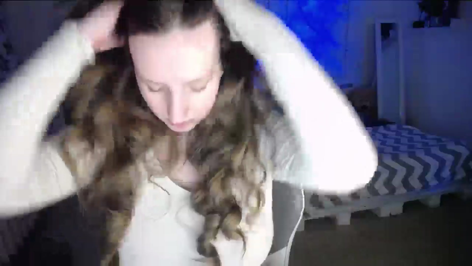 Gallery image thumbnail from BubbleQueeen's myfreecams stream on, 03/11/2026, 24:38 image 16 of 20