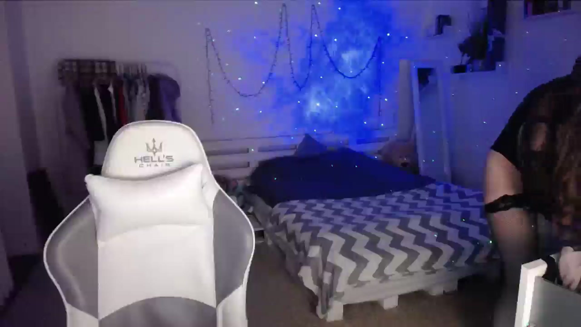 Gallery image thumbnail from BubbleQueeen's myfreecams stream on, 03/15/2026, 23:17 image 18 of 20