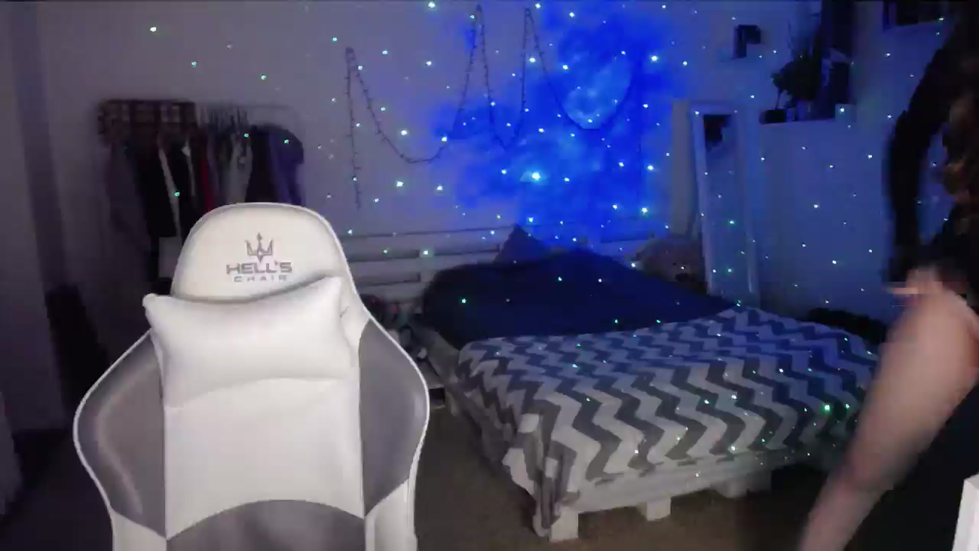 Gallery image thumbnail from BubbleQueeen's myfreecams stream on, 03/15/2026, 23:17 image 14 of 20