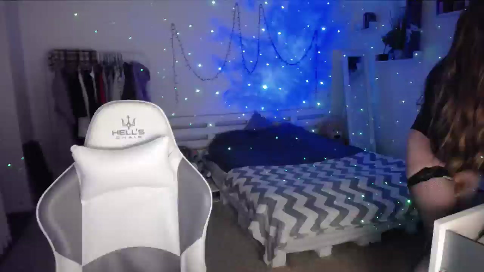 Gallery image thumbnail from BubbleQueeen's myfreecams stream on, 03/15/2026, 23:17 image 17 of 20