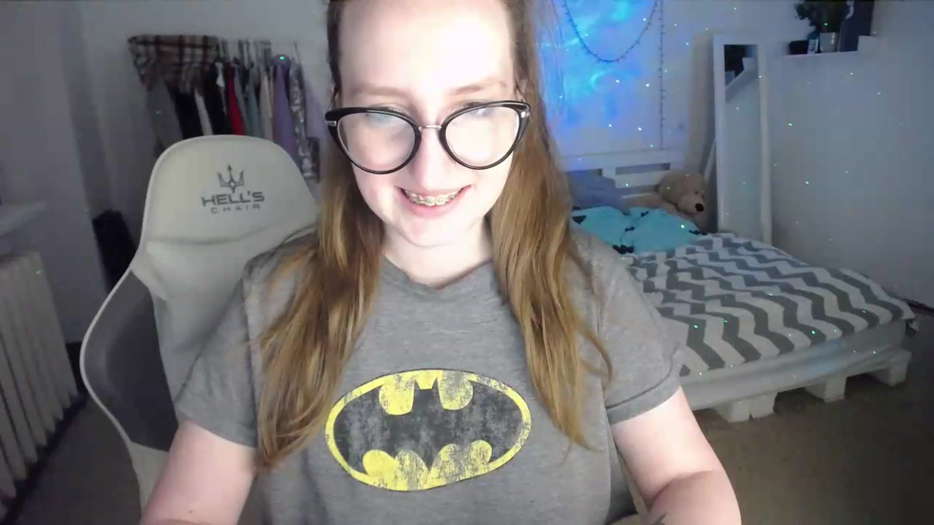Gallery image thumbnail from BubbleQueeen's myfreecams stream on, 06/15/2026, 24:01 image 8 of 20