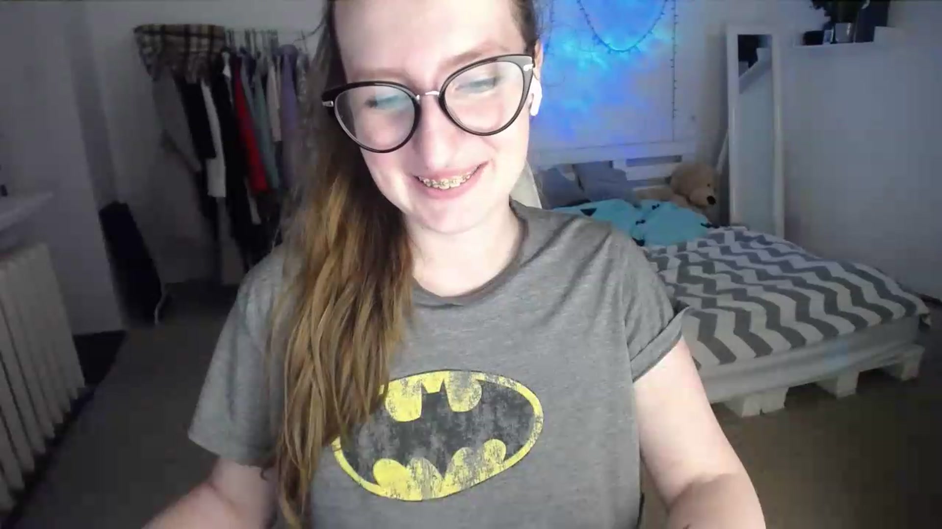 Gallery image thumbnail from BubbleQueeen's myfreecams stream on, 06/15/2026, 01:09 image 4 of 20