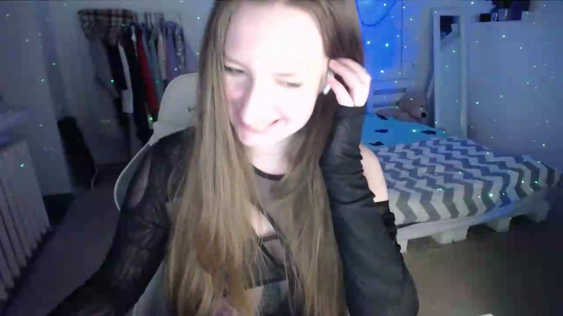 Gallery image thumbnail from BubbleQueeen's myfreecams stream on, 06/15/2026, 23:57 image 7 of 20