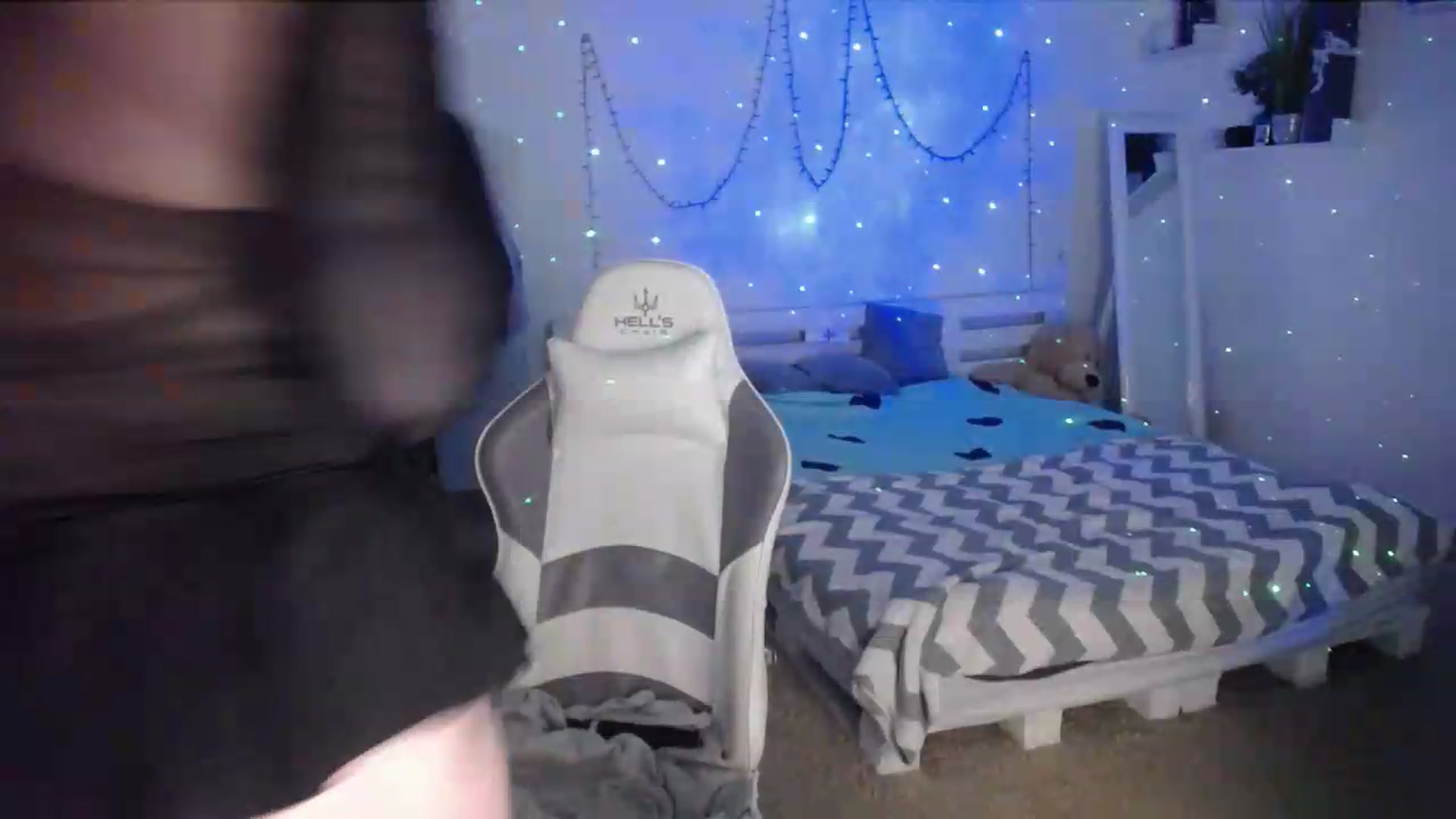 Gallery image thumbnail from BubbleQueeen's myfreecams stream on, 06/15/2026, 23:57 image 15 of 20