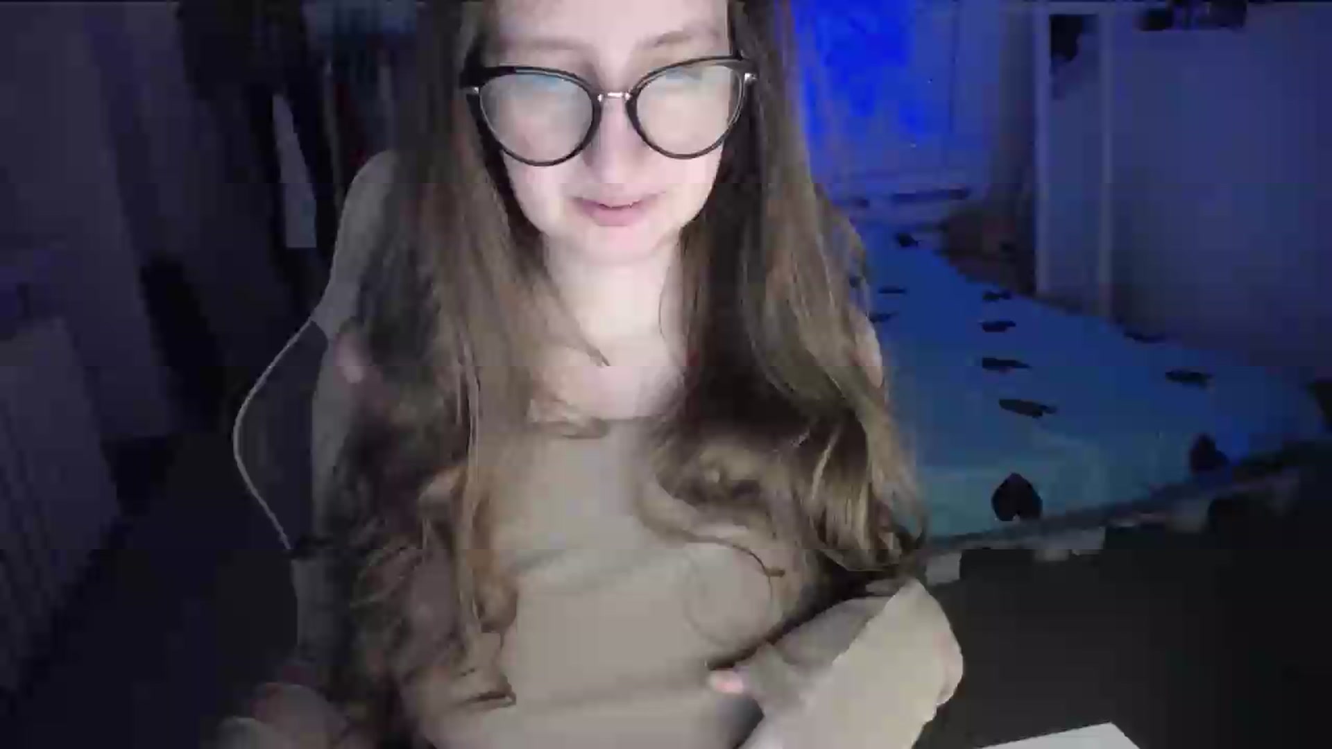 Gallery image thumbnail from BubbleQueeen's myfreecams stream on, 08/14/2026, 24:00 image 7 of 20