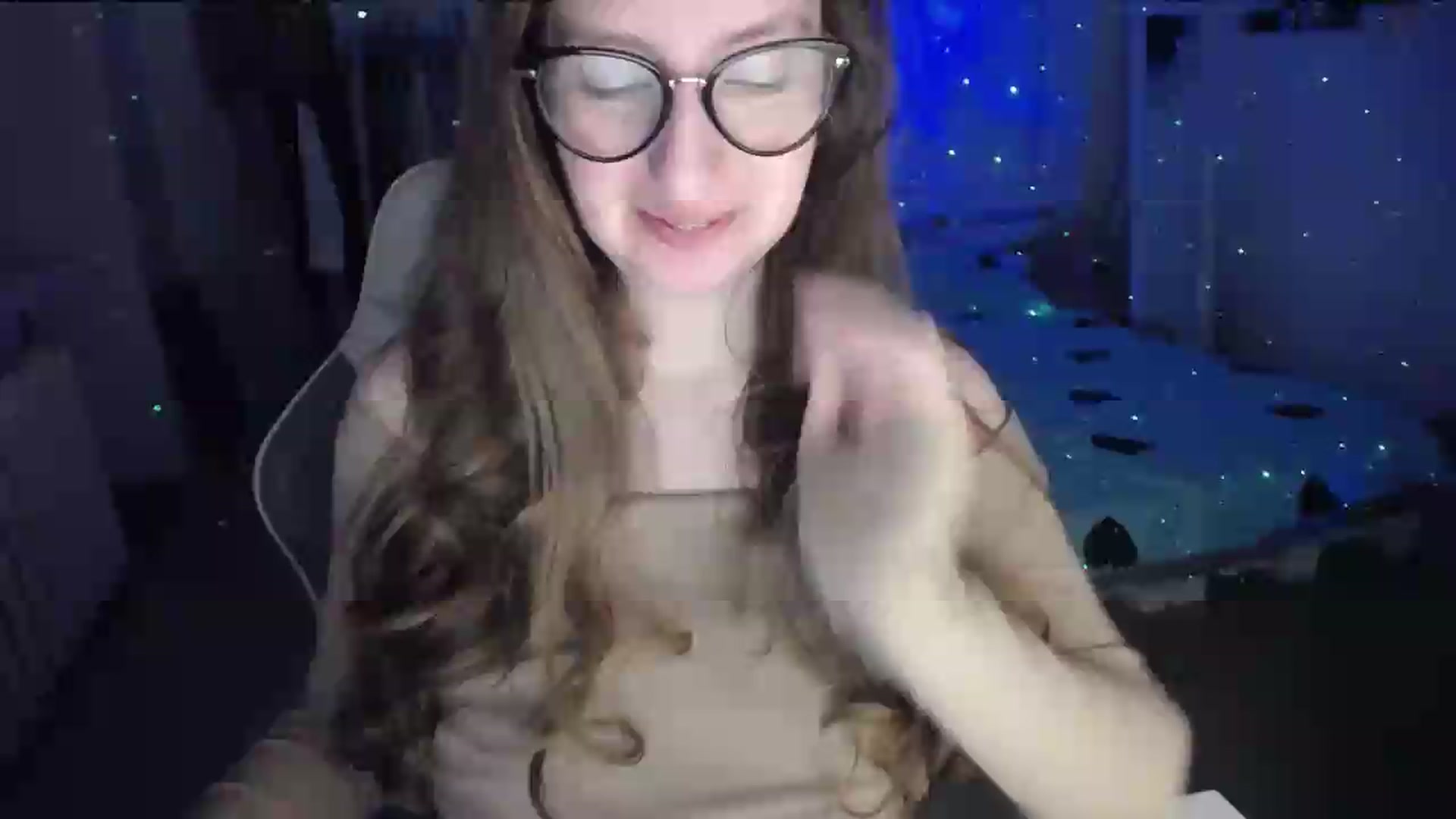 Gallery image thumbnail from BubbleQueeen's myfreecams stream on, 08/14/2026, 24:00 image 4 of 20