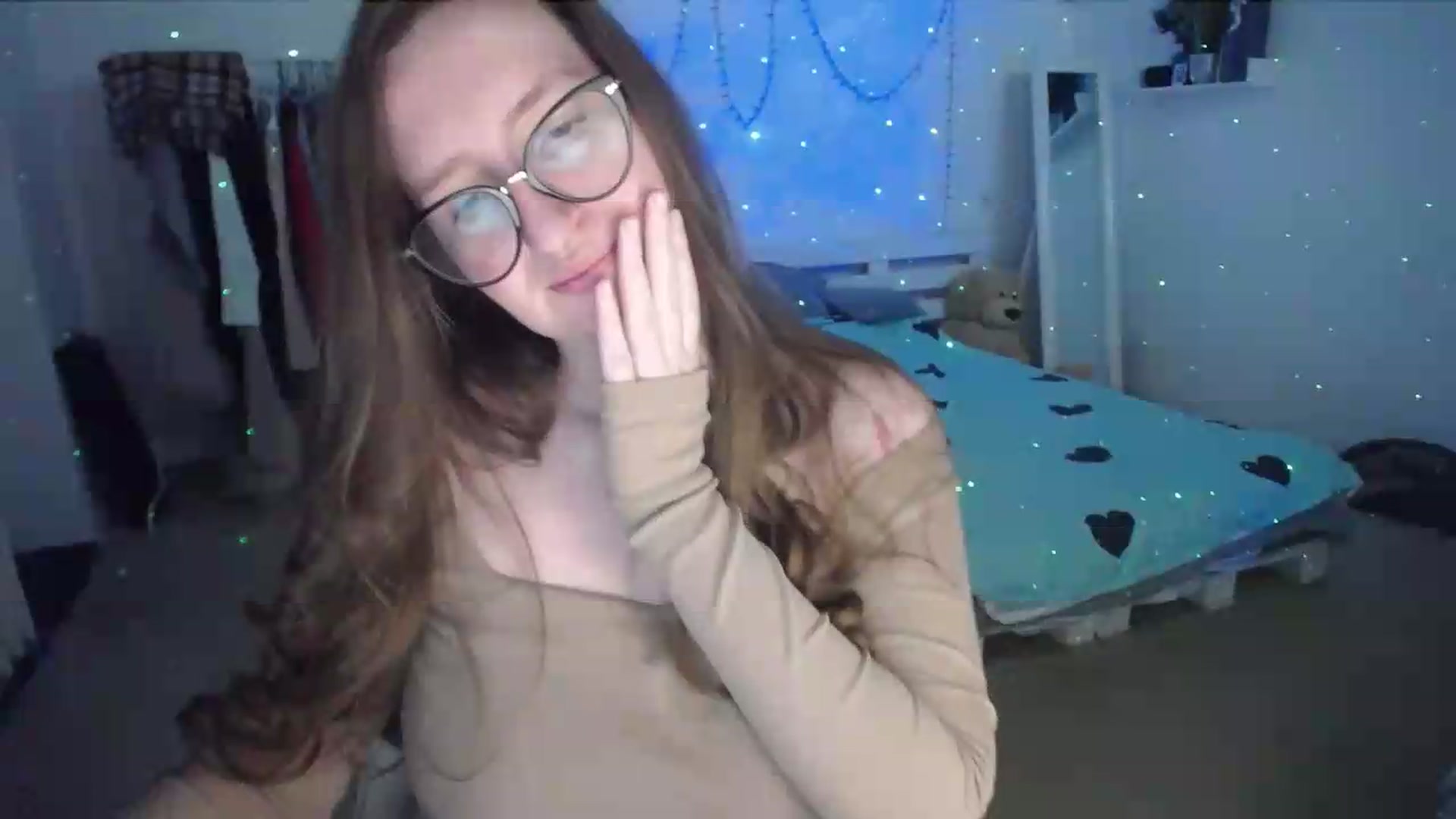 Gallery image thumbnail from BubbleQueeen's myfreecams stream on, 08/15/2026, 23:00 image 17 of 20