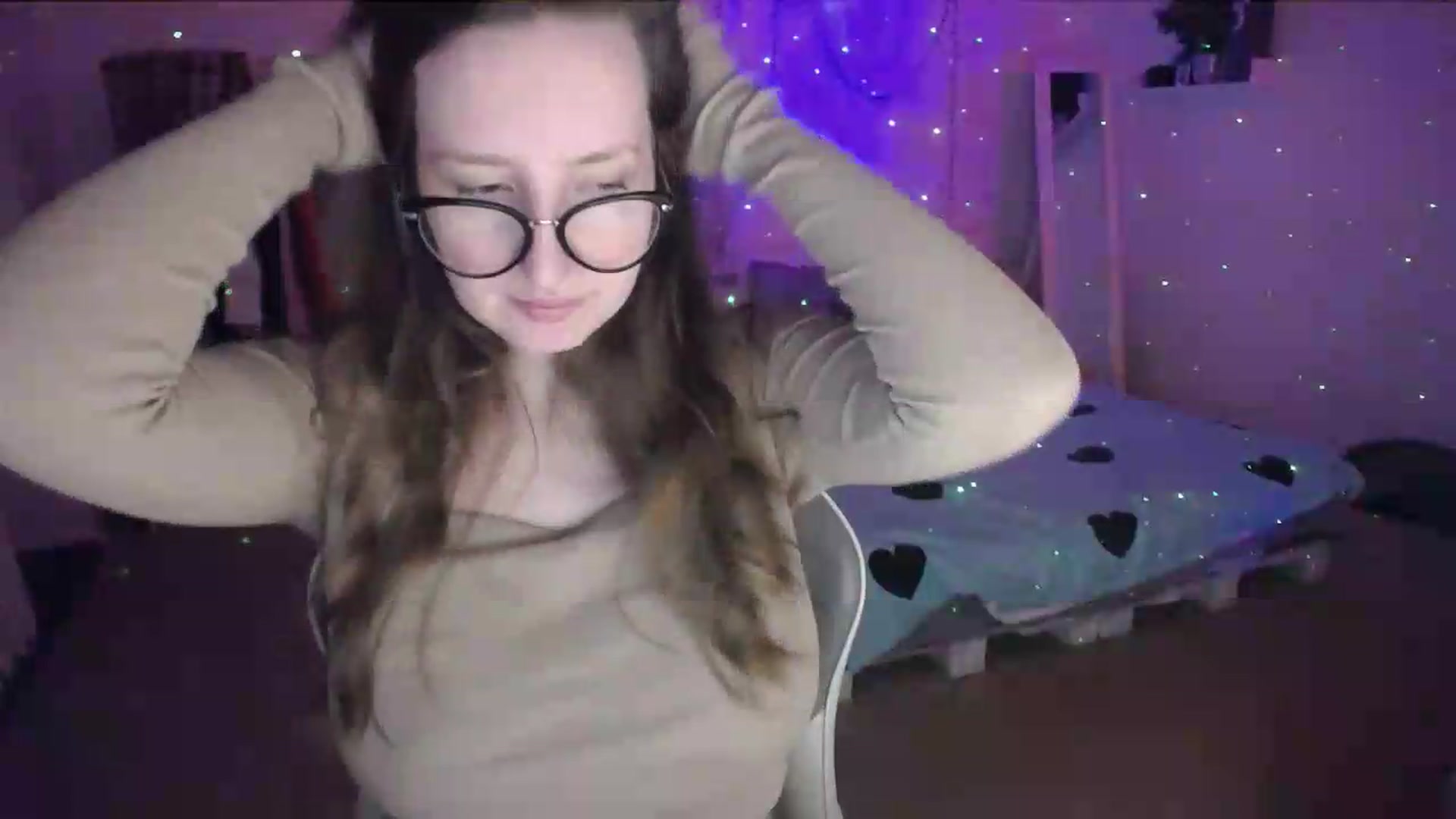 Gallery image thumbnail from BubbleQueeen's myfreecams stream on, 08/15/2026, 23:00 image 16 of 20