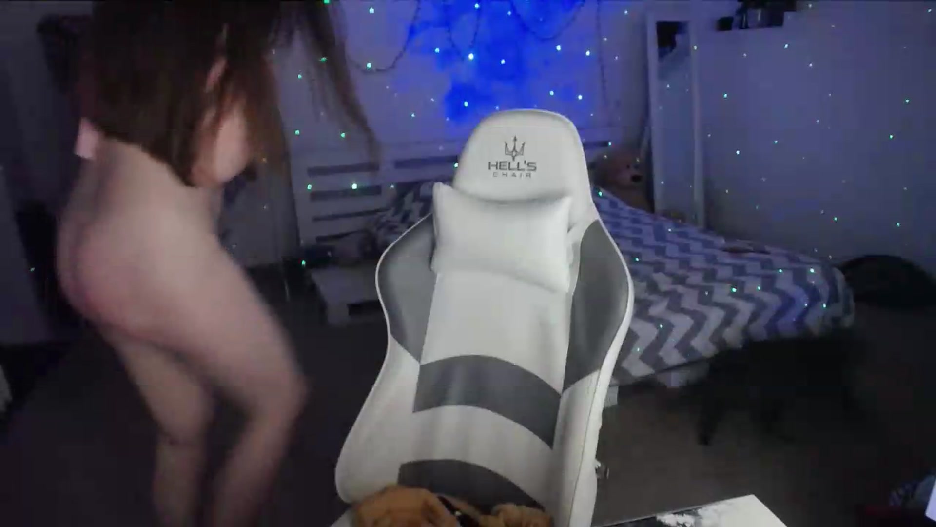 Gallery image thumbnail from BubbleQueeen's myfreecams stream on, 08/30/2026, 01:07 image 7 of 20