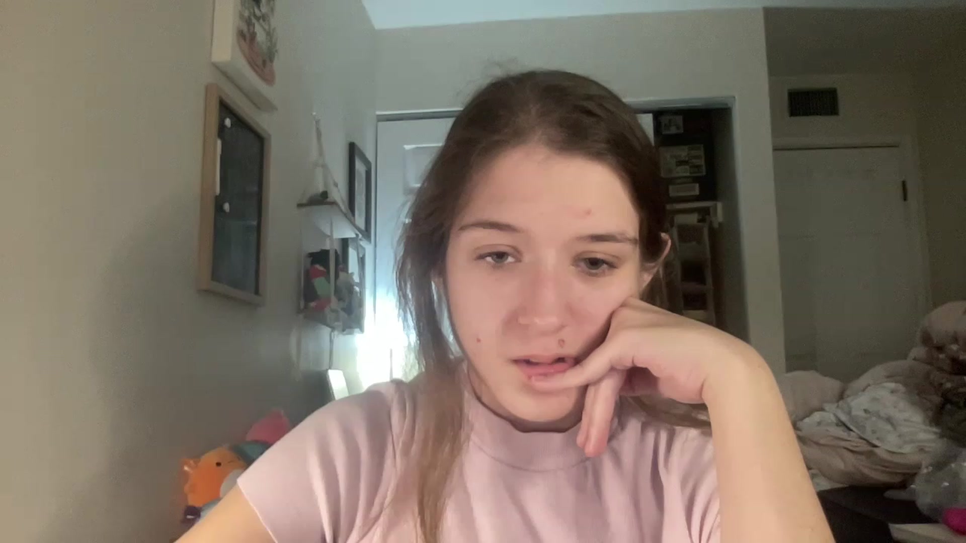 Gallery image thumbnail from Bubbleyum1's myfreecams stream on, 12/15/2022, 24:06 image 18 of 20