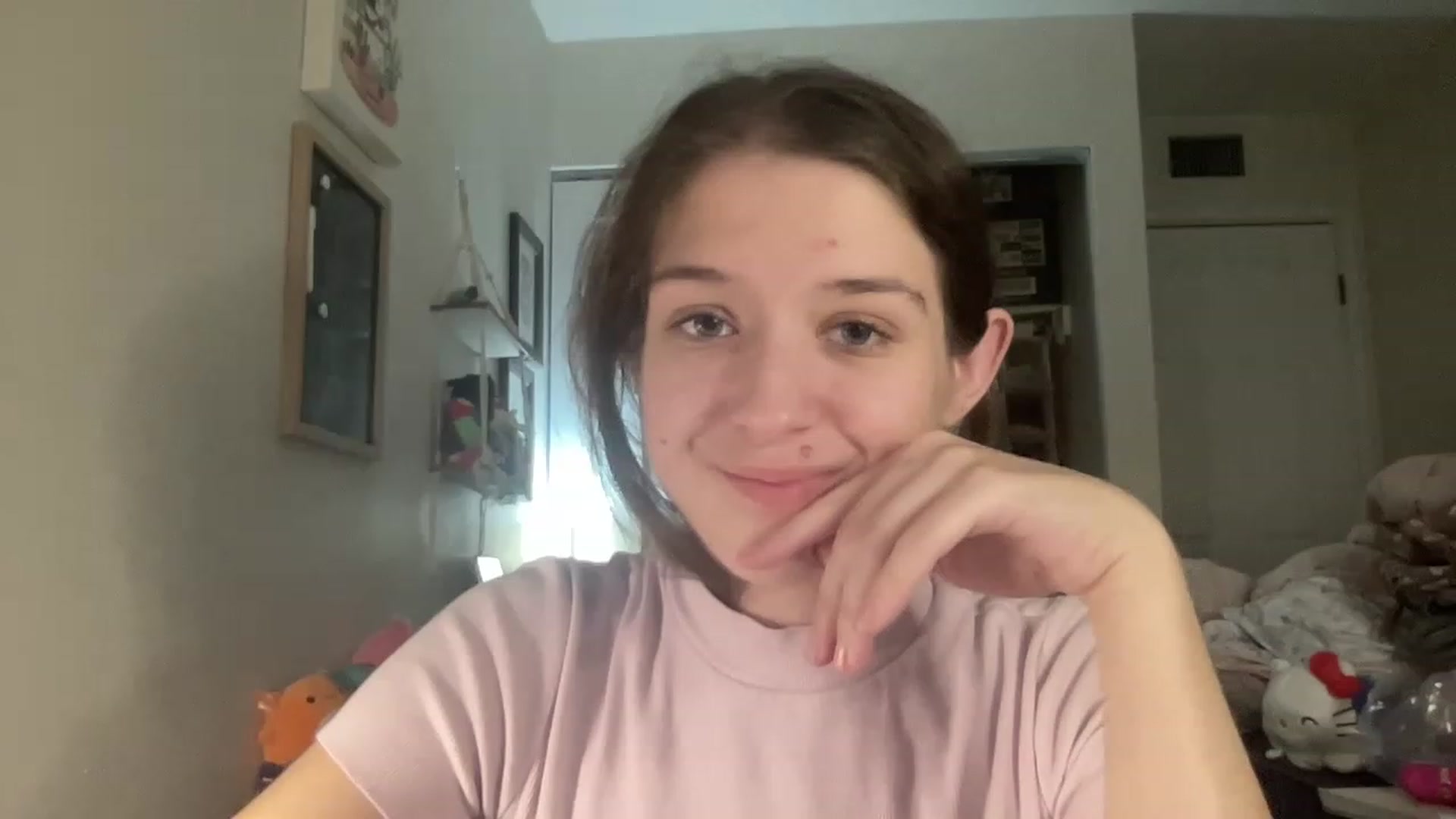Gallery image thumbnail from Bubbleyum1's myfreecams stream on, 12/15/2022, 24:06 image 1 of 20