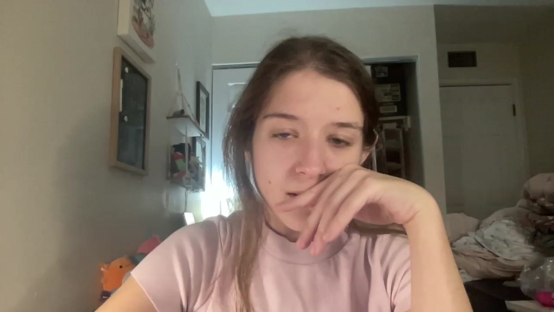 Gallery image thumbnail from Bubbleyum1's myfreecams stream on, 12/15/2022, 24:06 image 15 of 20
