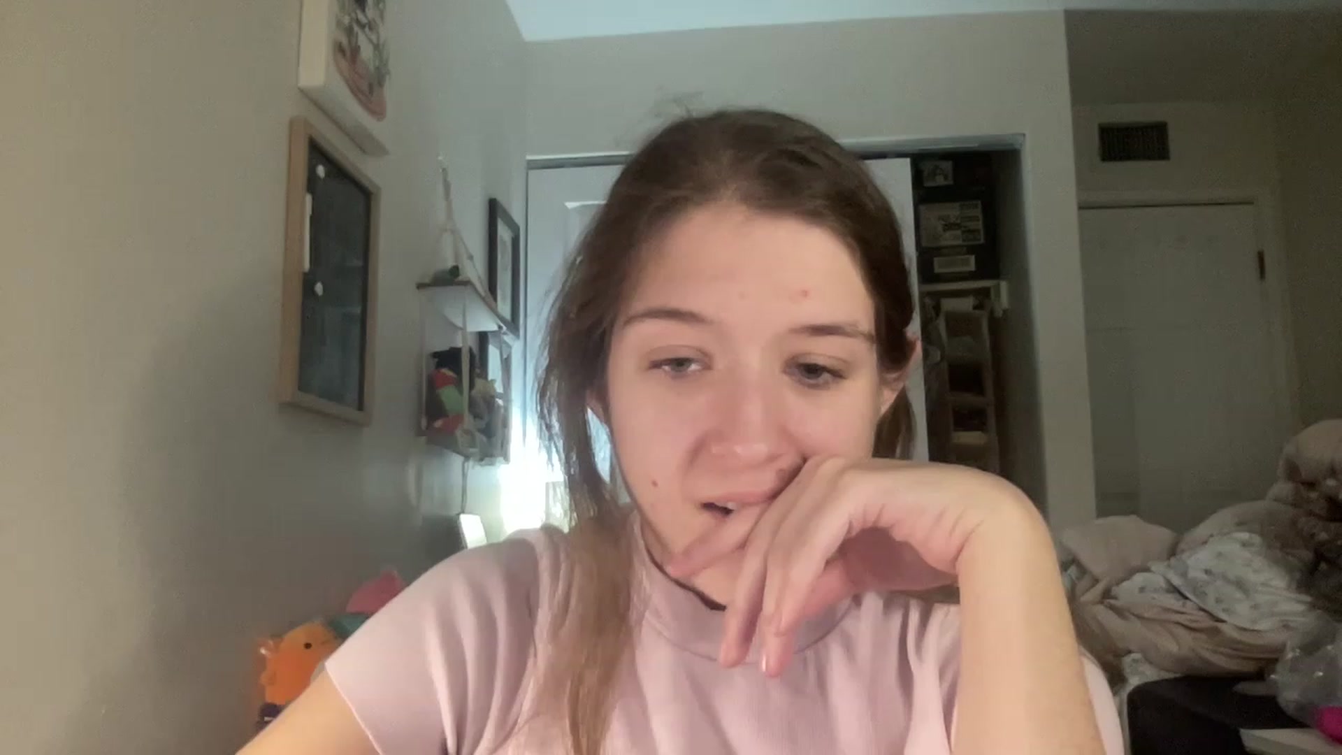 Gallery image thumbnail from Bubbleyum1's myfreecams stream on, 12/15/2022, 24:06 image 19 of 20