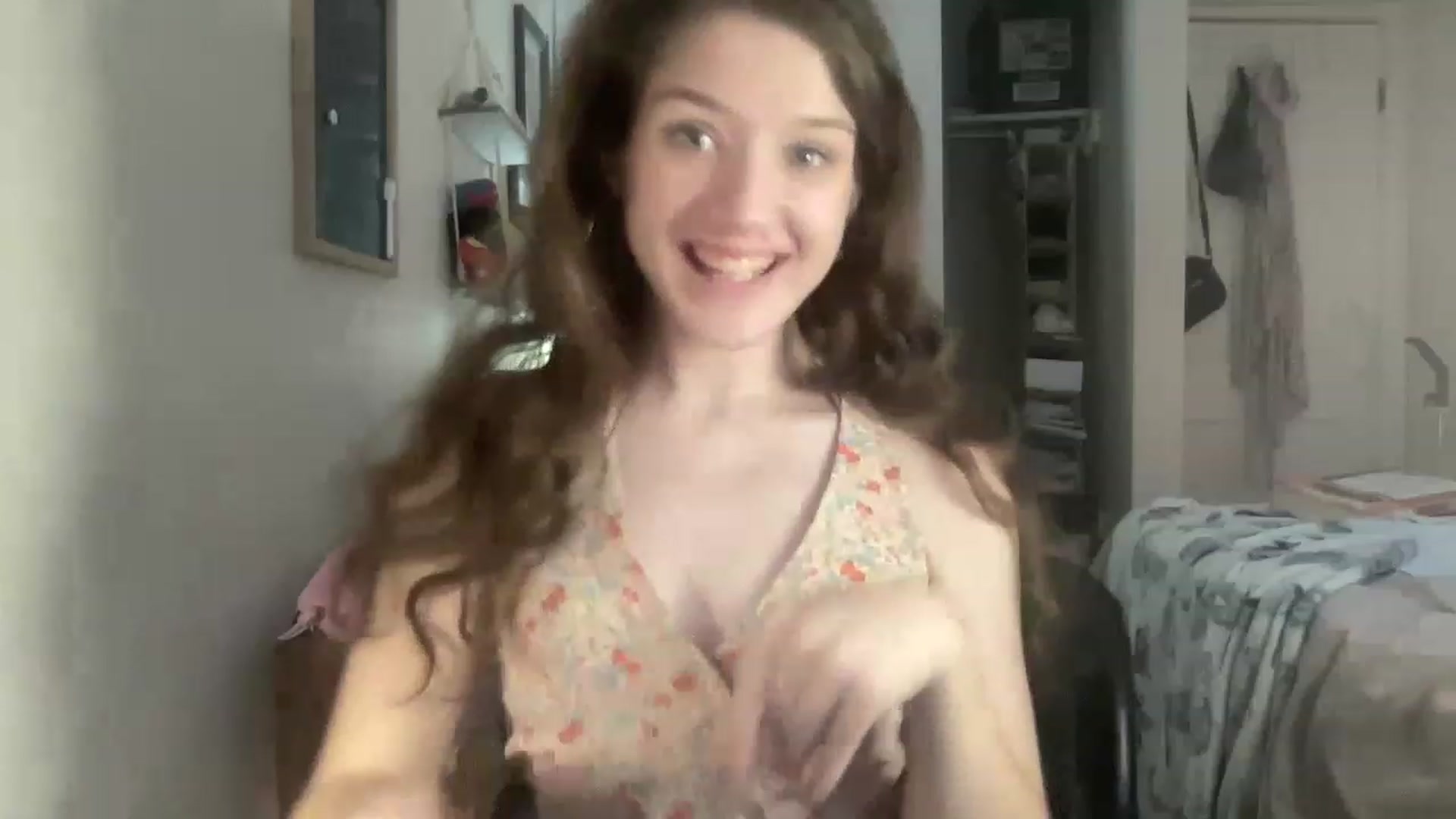 Gallery image thumbnail from Bubbleyum1's myfreecams stream on, 12/30/2022, 22:10 image 11 of 20
