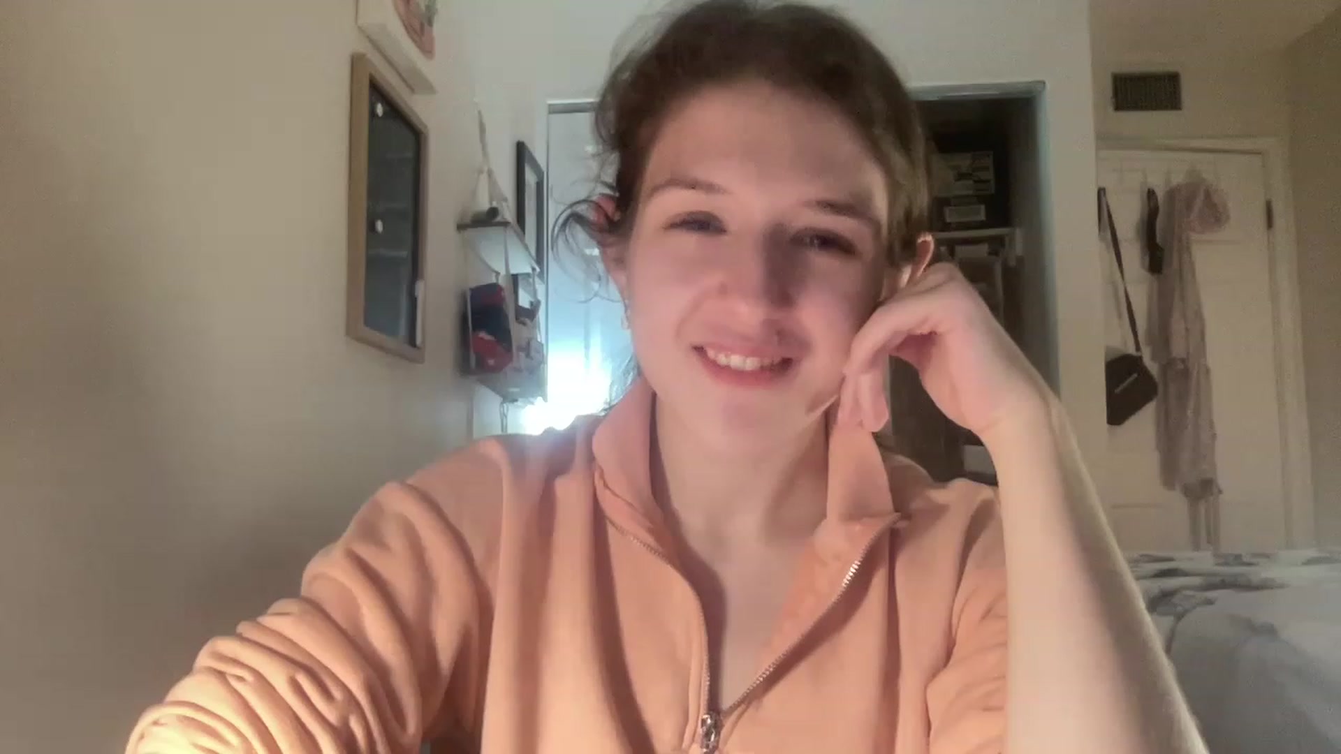 Gallery image thumbnail from Bubbleyum1's myfreecams stream on, 01/03/2023, 23:08 image 19 of 20
