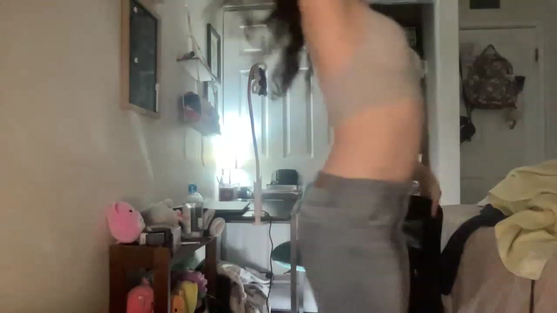 Gallery image thumbnail from Bubbleyum1's myfreecams stream on, 01/13/2023, 24:26 image 14 of 20