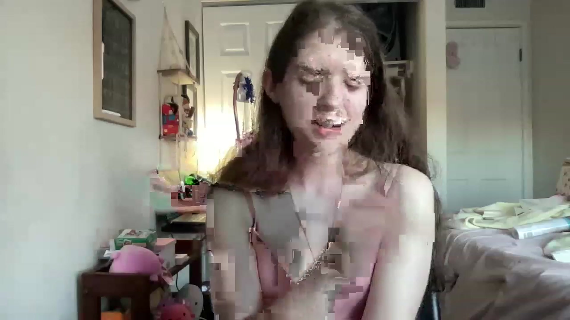 Gallery image thumbnail from Bubbleyum1's myfreecams stream on, 03/20/2023, 22:59 image 9 of 20