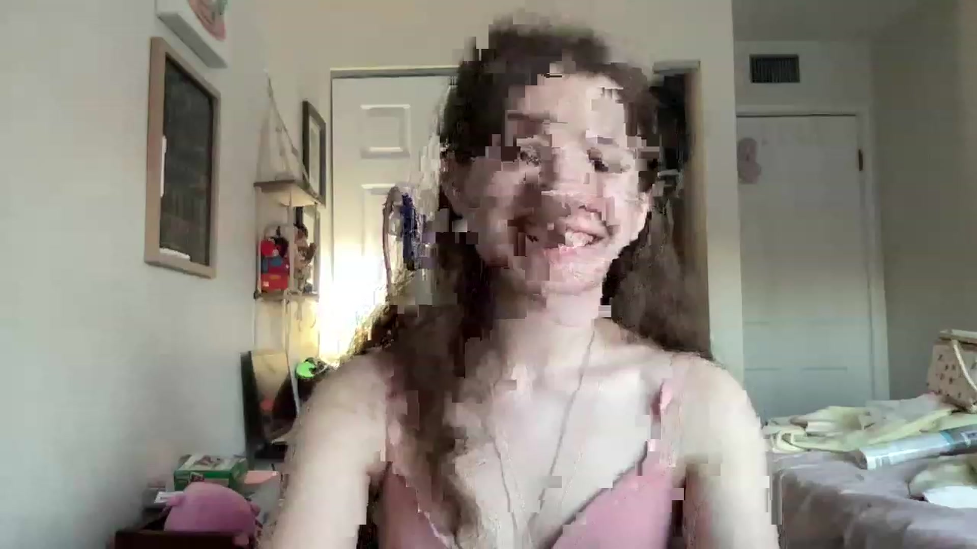 Gallery image thumbnail from Bubbleyum1's myfreecams stream on, 03/20/2023, 22:59 image 19 of 20