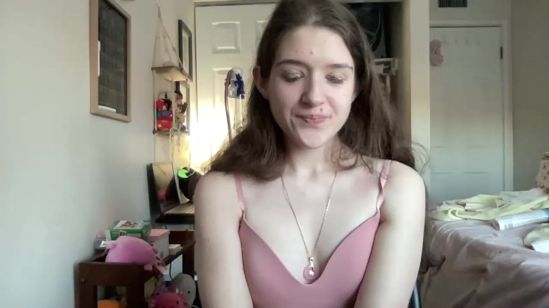 Gallery image thumbnail from Bubbleyum1's myfreecams stream on, 03/20/2023, 22:59 image 10 of 20