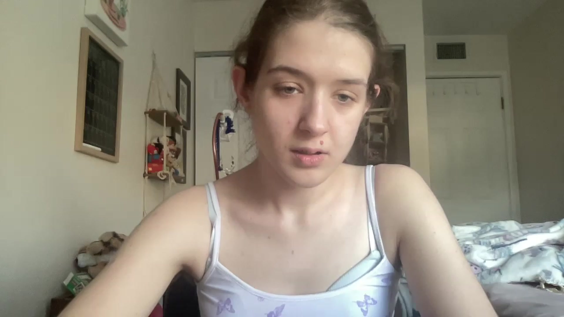 Gallery image thumbnail from Bubbleyum1's myfreecams stream on, 04/11/2023, 22:30 image 4 of 20