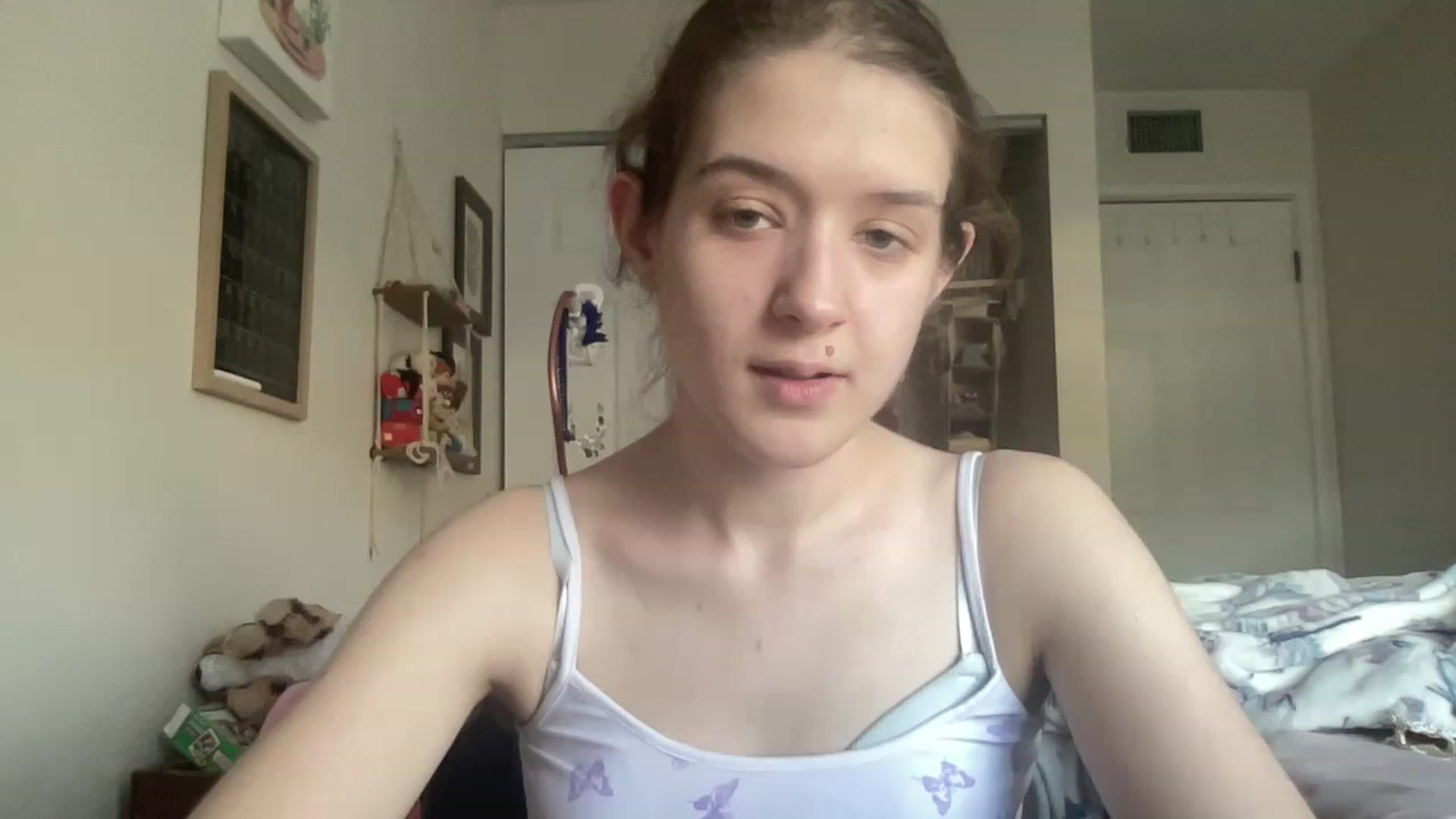 Gallery image thumbnail from Bubbleyum1's myfreecams stream on, 04/11/2023, 22:30 image 3 of 20