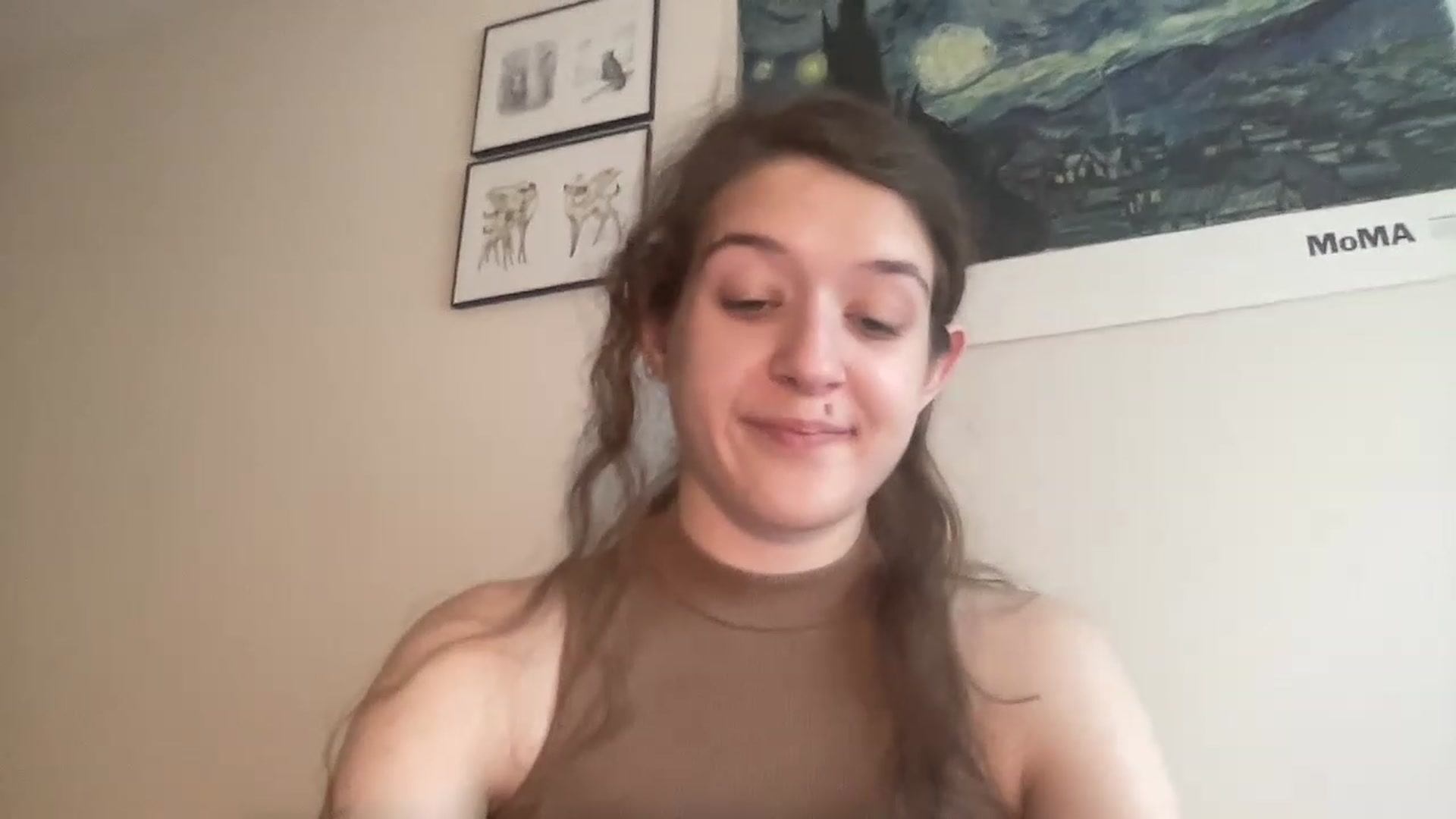 Gallery image thumbnail from Bubbleyum1's myfreecams stream on, 05/17/2023, 22:05 image 7 of 20