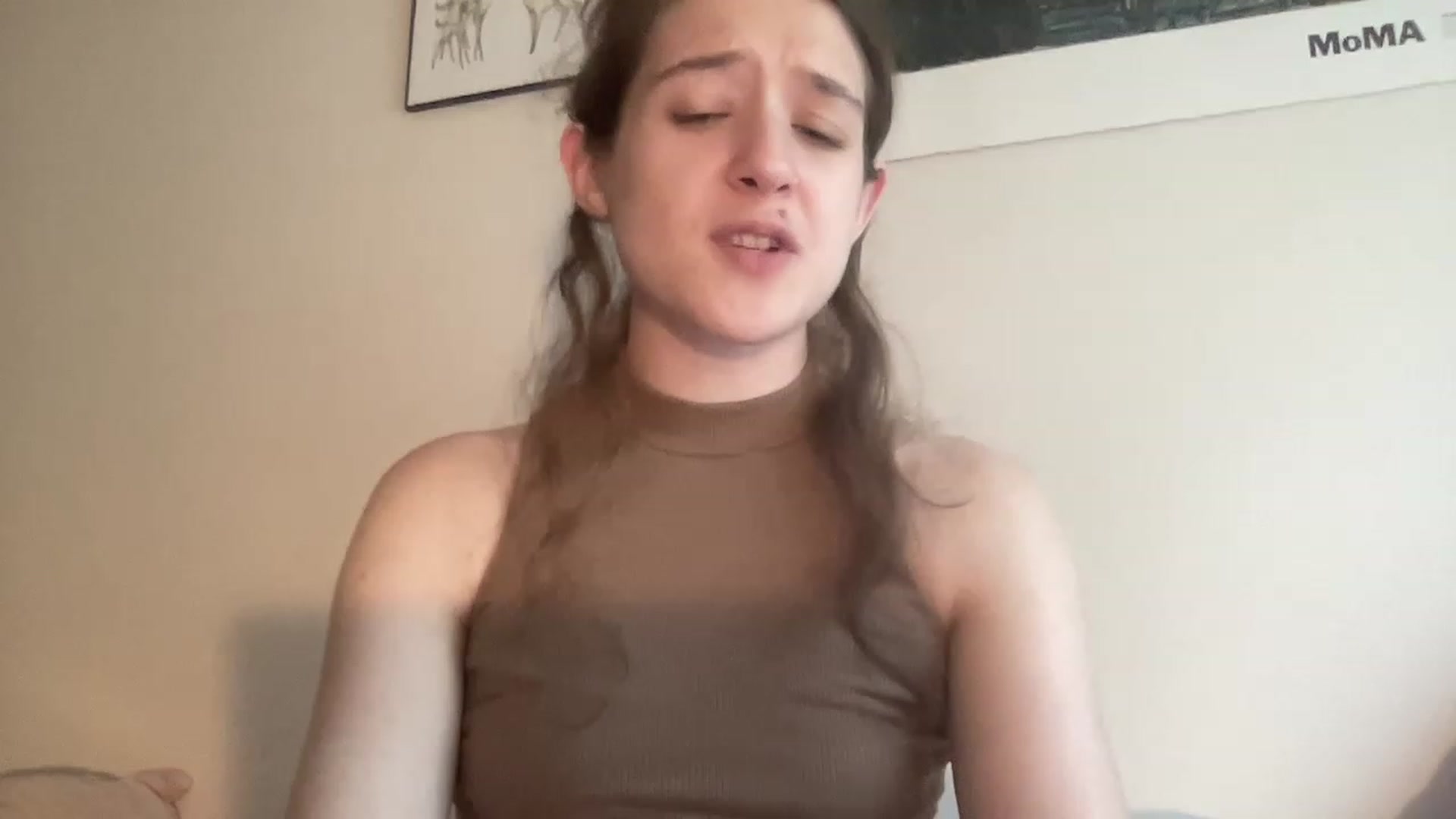 Gallery image thumbnail from Bubbleyum1's myfreecams stream on, 05/17/2023, 22:05 image 17 of 20