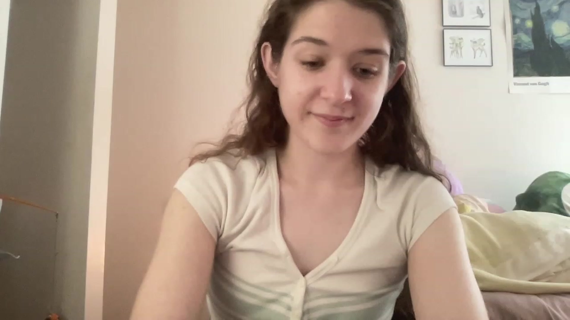 Gallery image thumbnail from Bubbleyum1's myfreecams stream on, 05/20/2023, 18:08 image 13 of 20