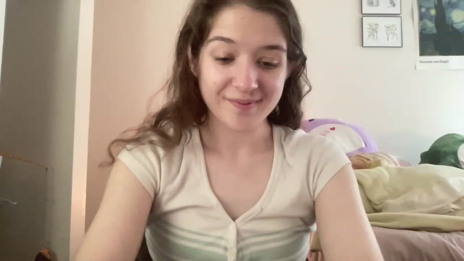 Gallery image thumbnail from Bubbleyum1's myfreecams stream on, 05/20/2023, 18:08 image 16 of 20
