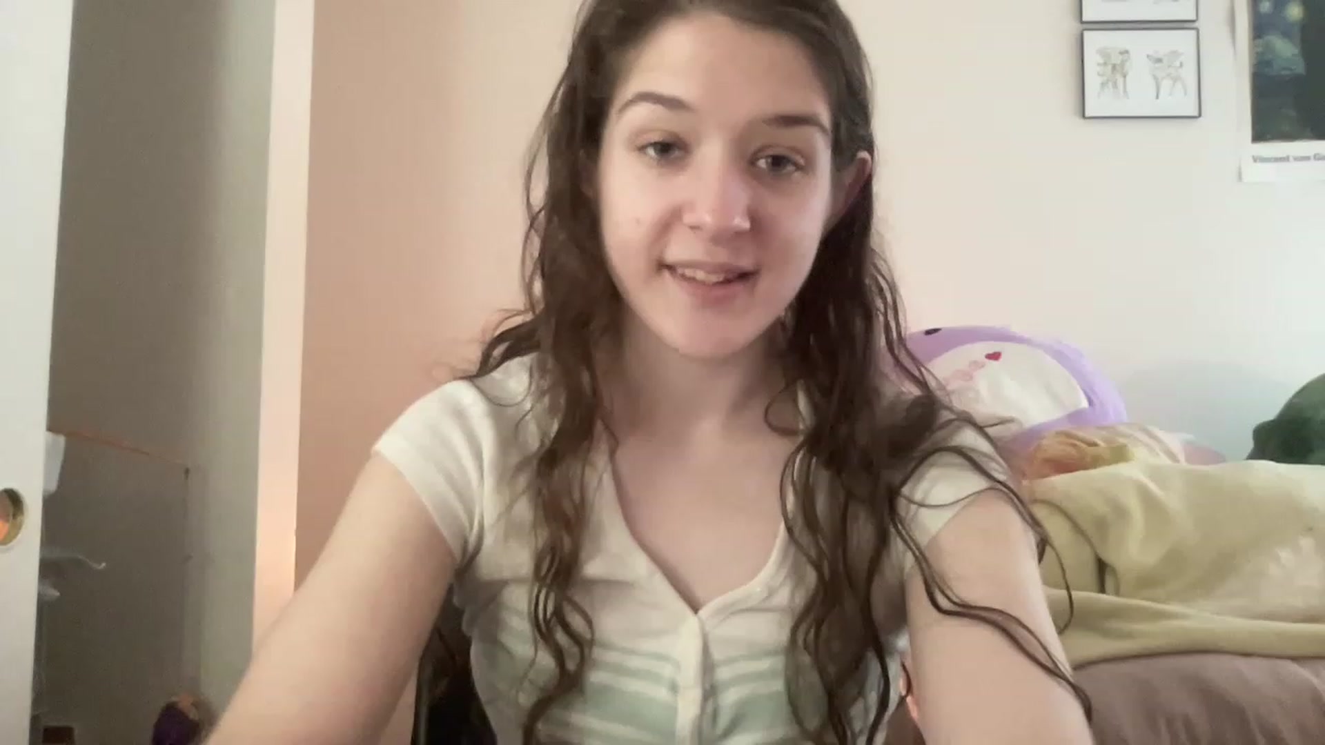 Gallery image thumbnail from Bubbleyum1's myfreecams stream on, 05/20/2023, 18:08 image 1 of 20