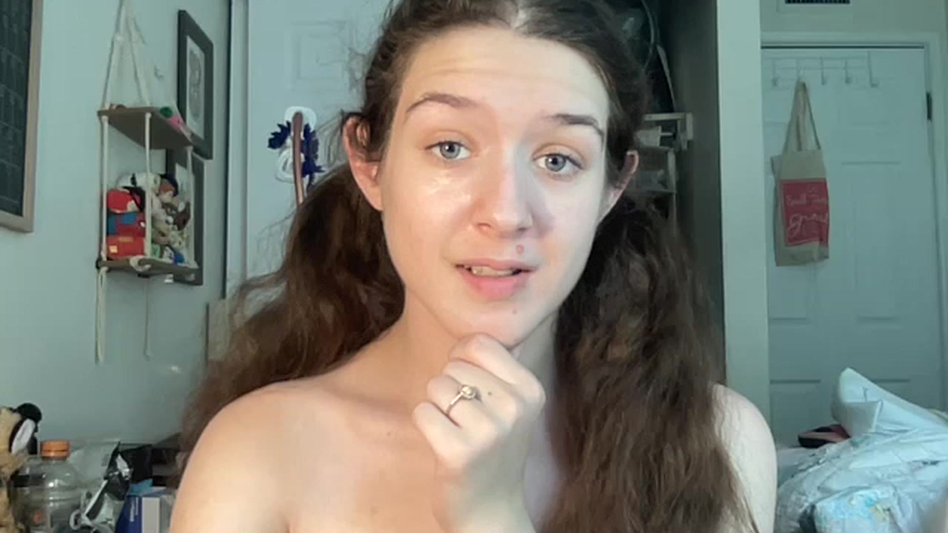 Gallery image thumbnail from Bubbleyum1's myfreecams stream on, 05/30/2023, 17:32 image 16 of 20