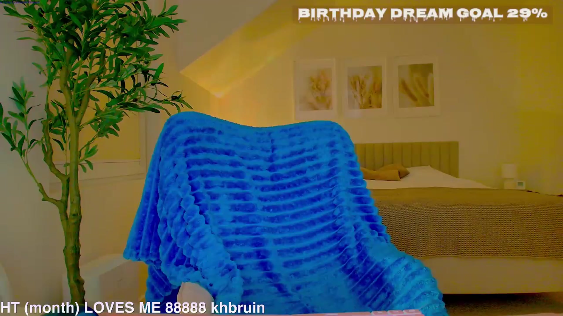 Gallery image thumbnail from BubblyBirthday's myfreecams stream on, 10/05/2026, 24:03 image 12 of 20