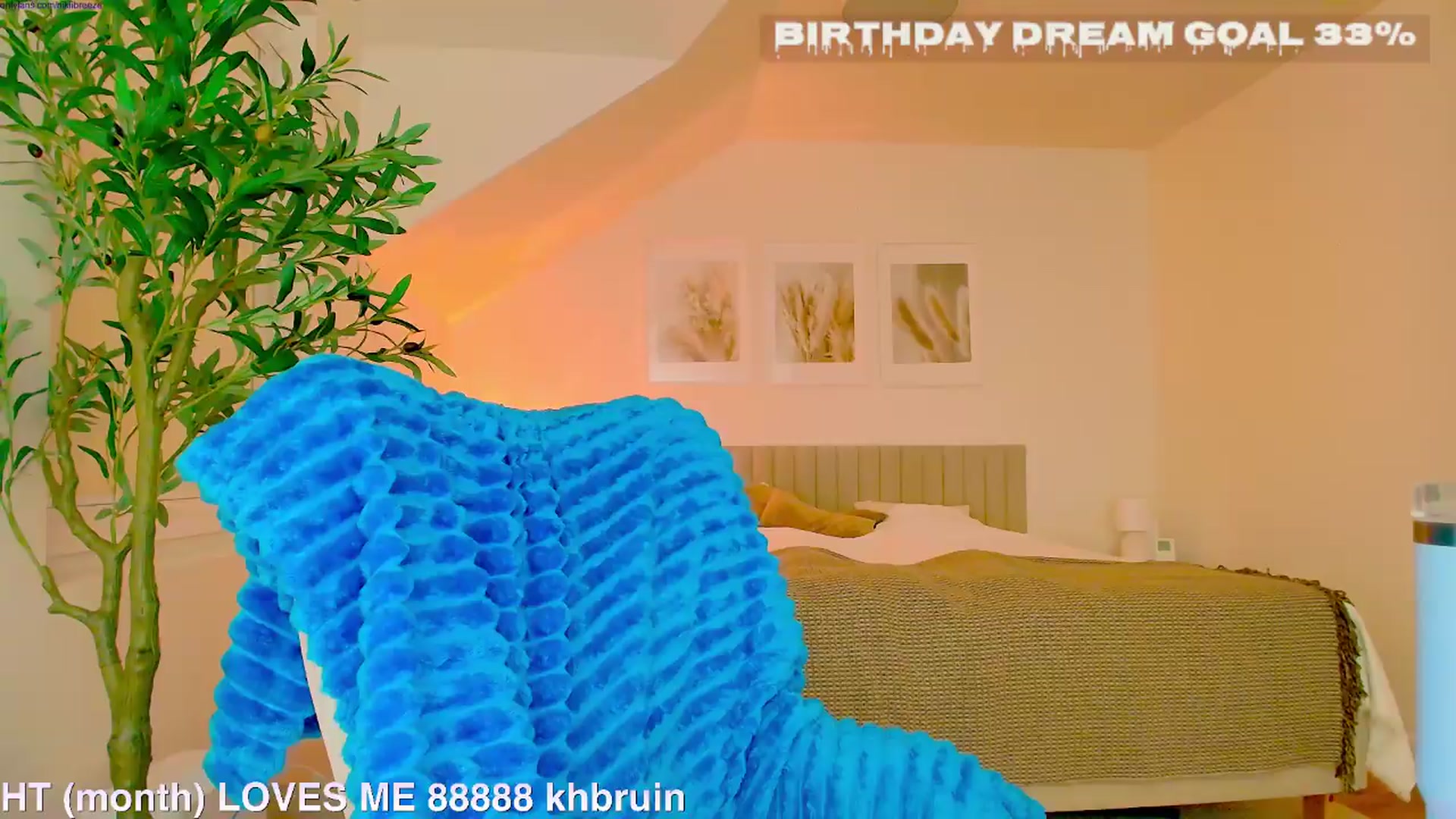 Gallery image thumbnail from BubblyBirthday's myfreecams stream on, 10/07/2026, 21:18 image 9 of 20