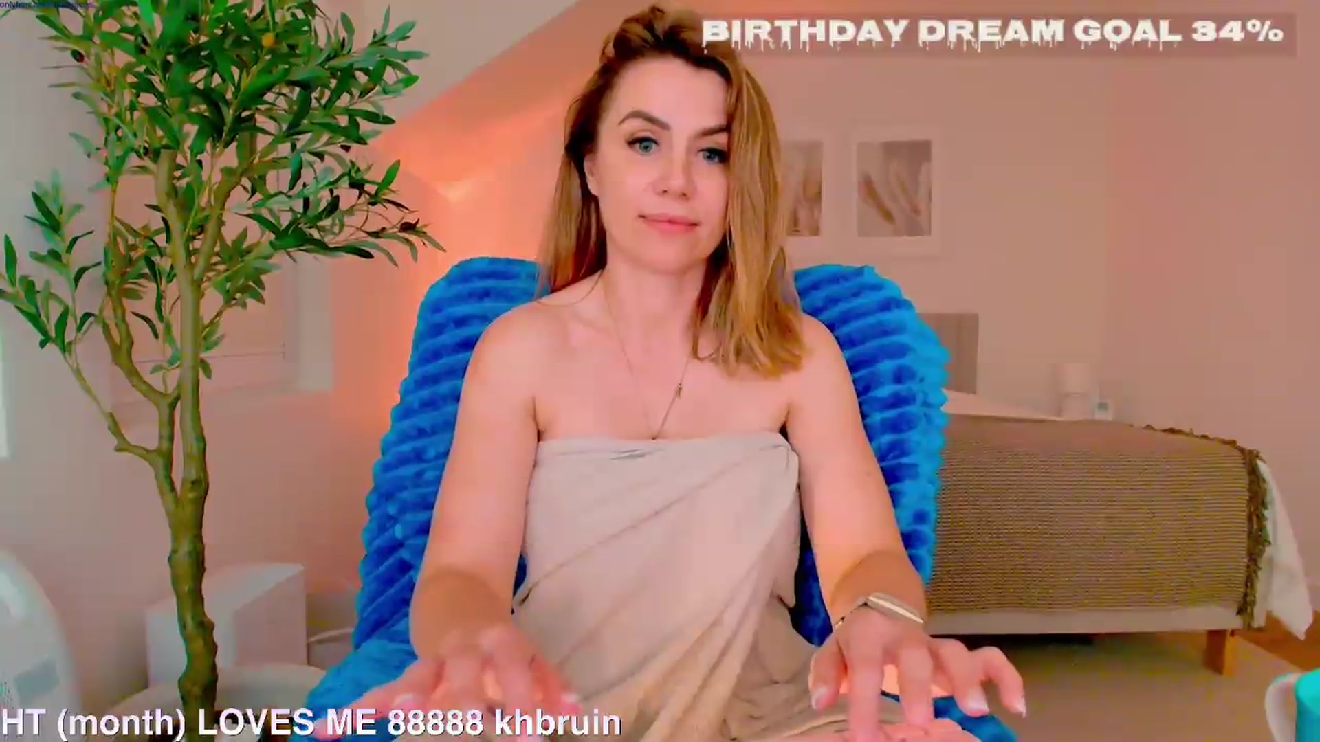 Gallery image thumbnail from BubblyBirthday's myfreecams stream on, 10/08/2026, 03:49 image 18 of 20