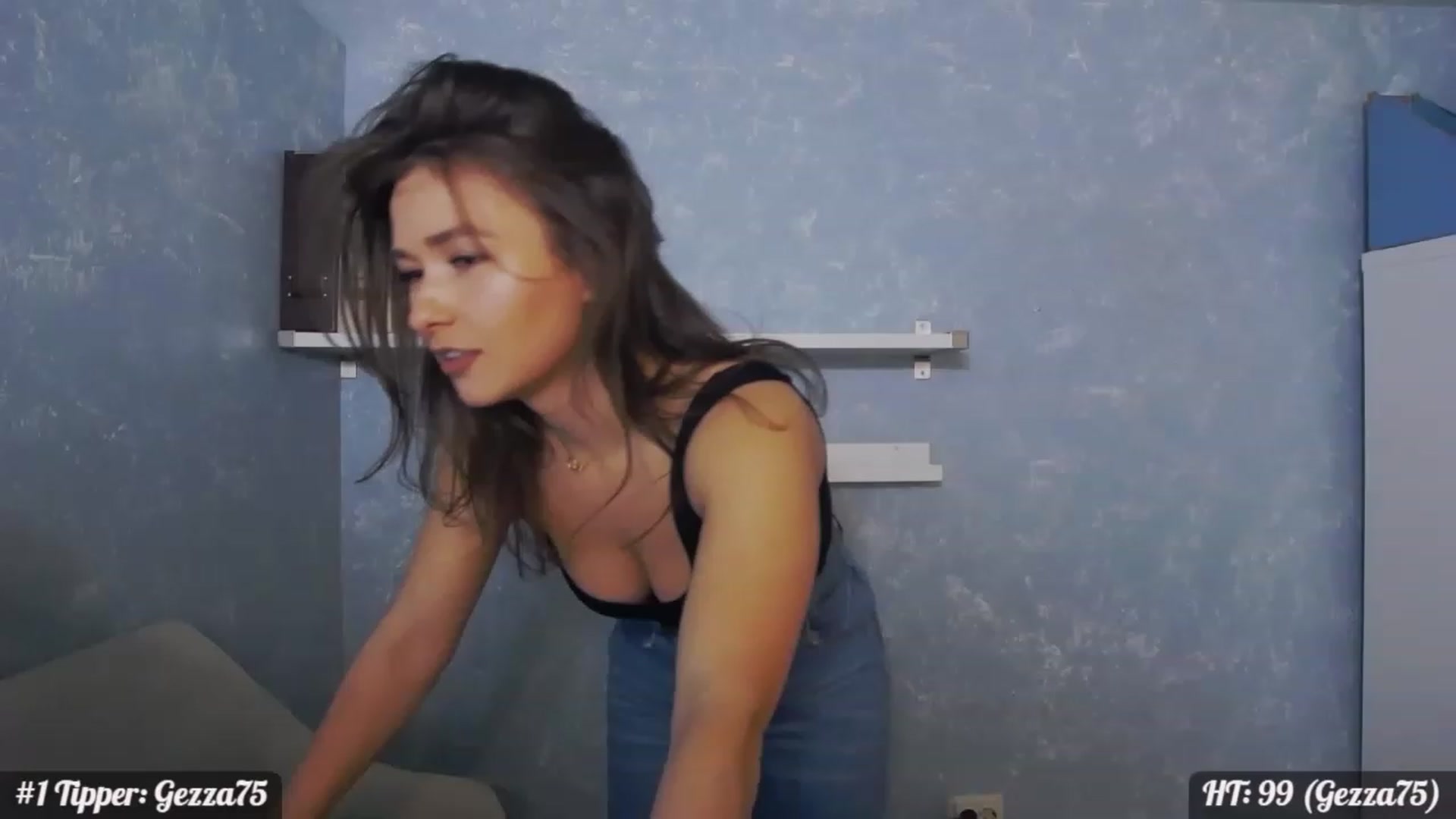 Gallery image thumbnail from BubblyStorm's myfreecams stream on, 04/23/2023, 23:31 image 4 of 20