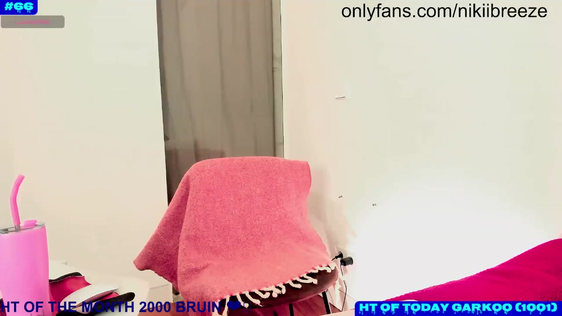 Gallery image thumbnail from BubblyTrouble's myfreecams stream on, 11/04/2024, 02:48 image 6 of 20
