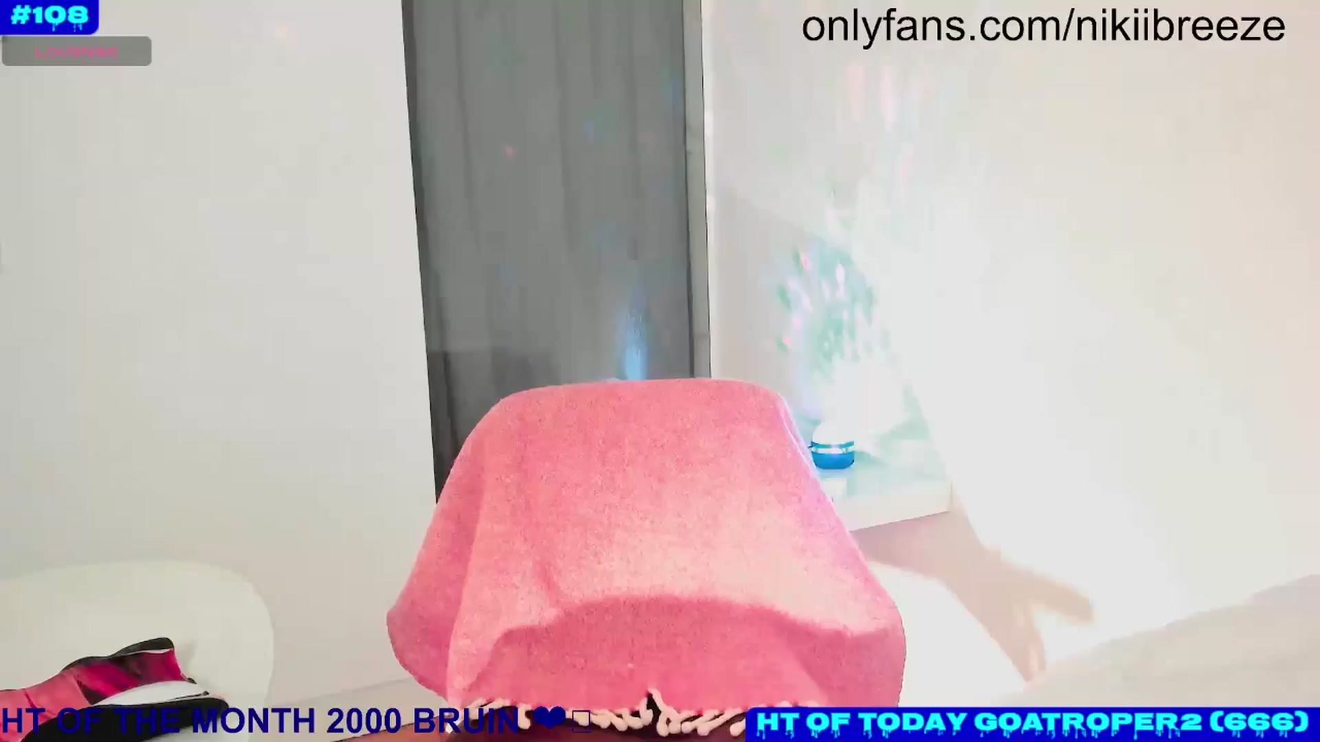 Gallery image thumbnail from BubblyTrouble's myfreecams stream on, 11/06/2024, 19:42 image 14 of 20