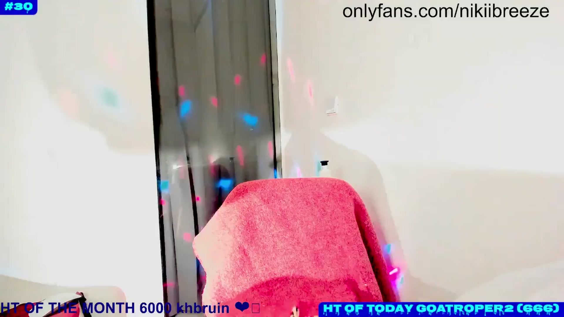 Gallery image thumbnail from BubblyTrouble's myfreecams stream on, 11/22/2024, 24:05 image 11 of 20