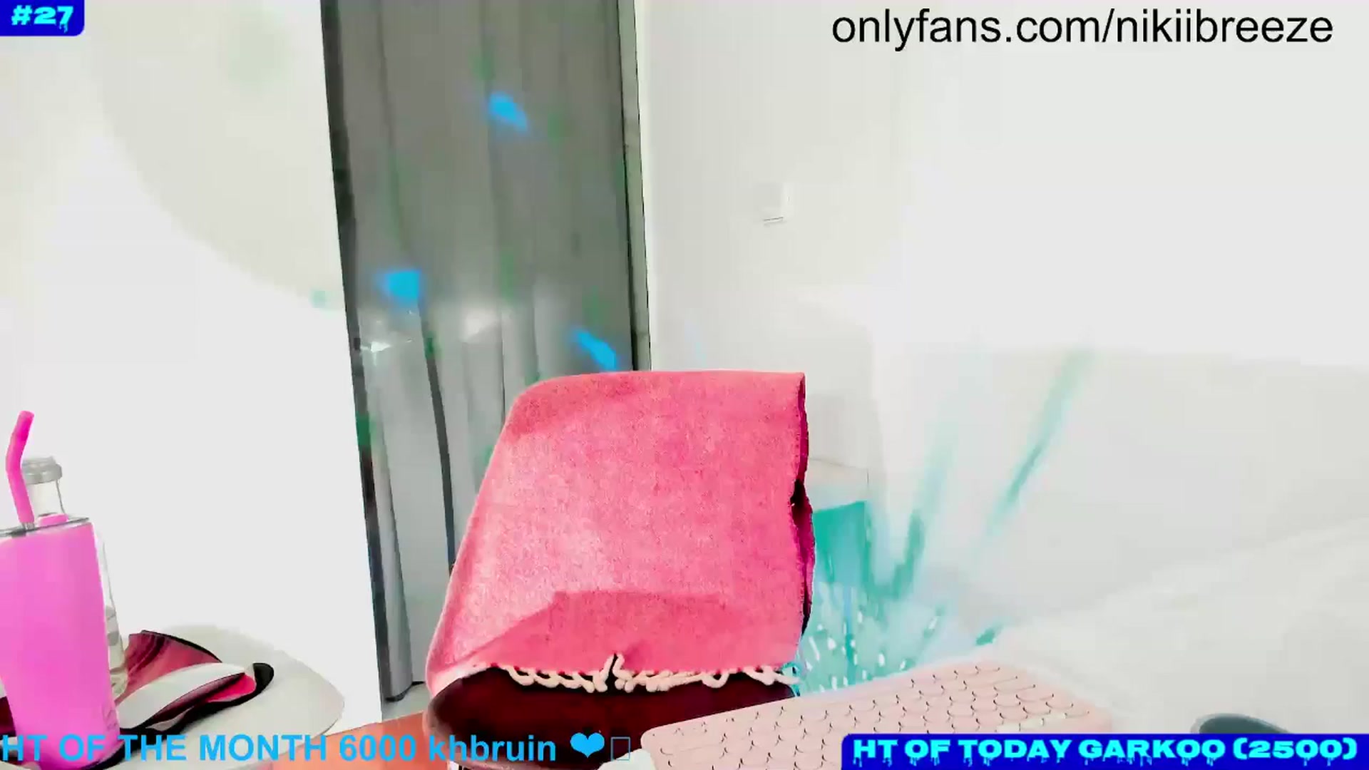 Gallery image thumbnail from BubblyTrouble's myfreecams stream on, 11/23/2024, 01:19 image 7 of 20