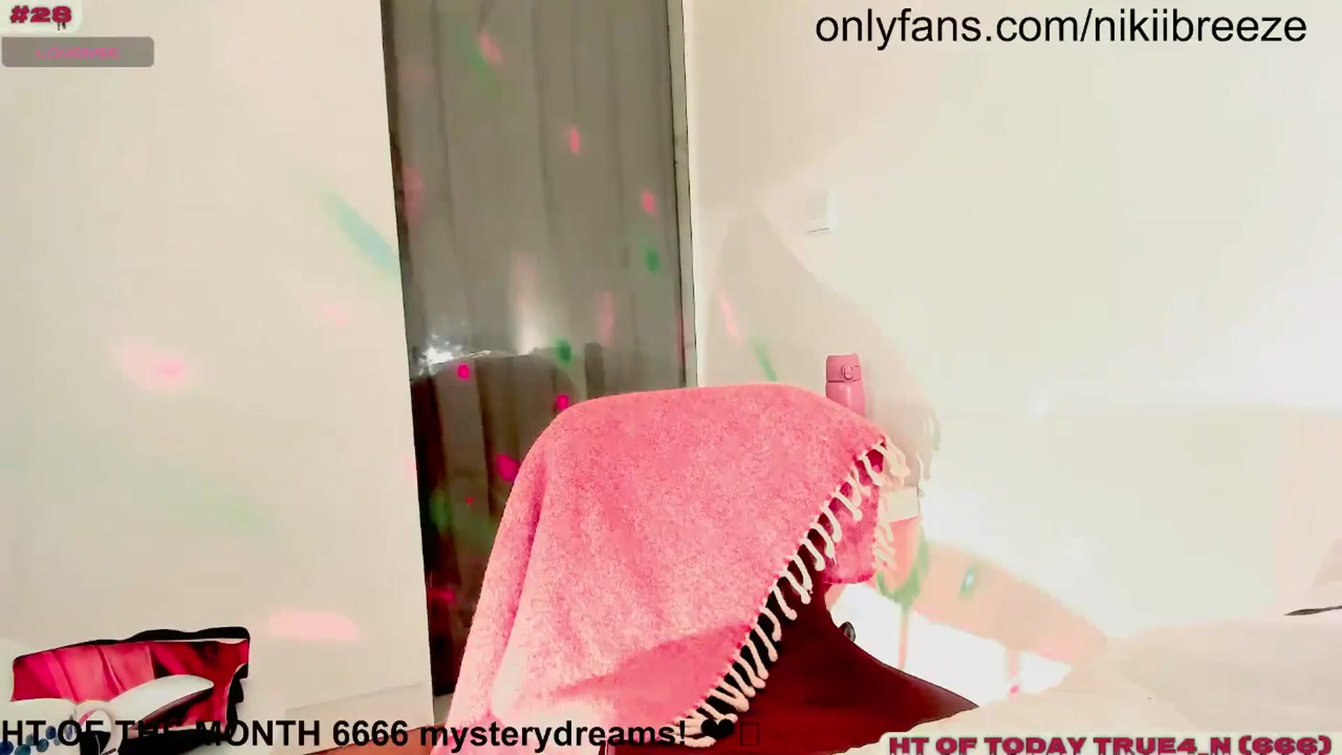 Gallery image thumbnail from BubblyTrouble's myfreecams stream on, 11/30/2024, 15:46 image 20 of 20