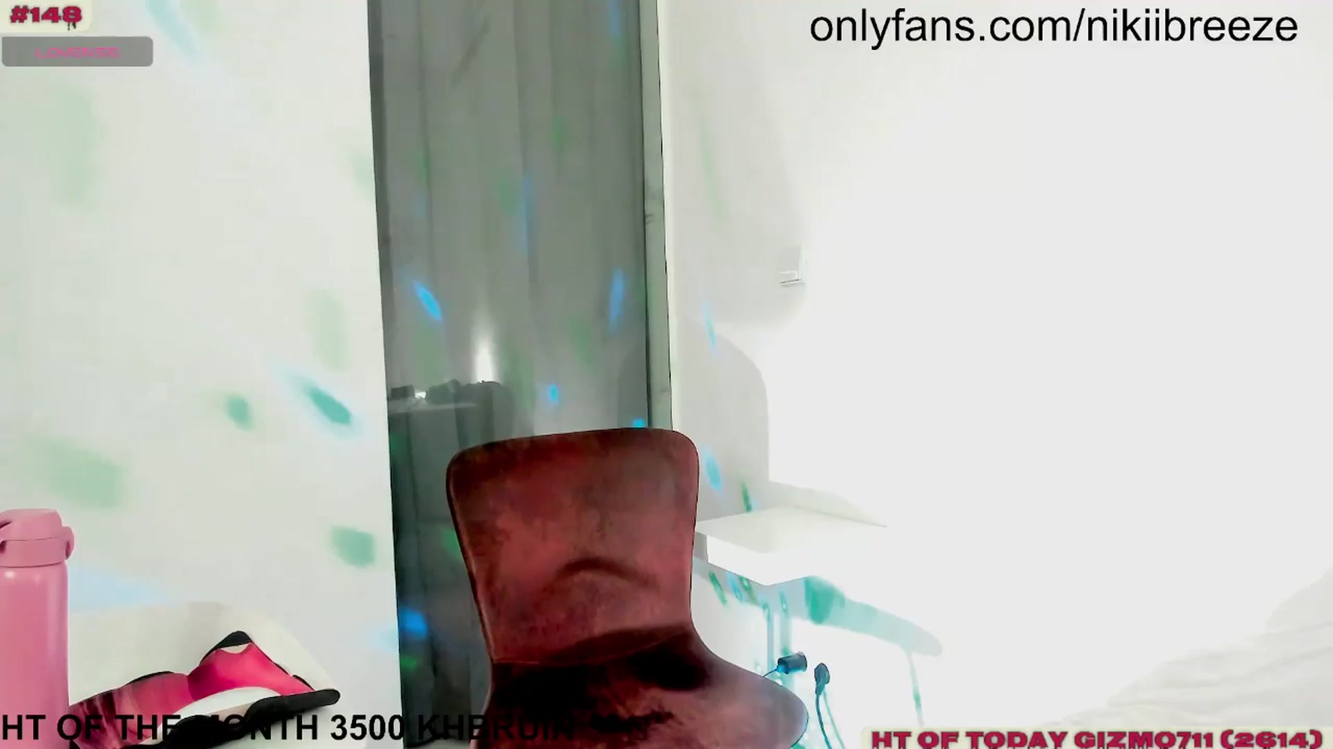 Gallery image thumbnail from BubblyTrouble's myfreecams stream on, 12/11/2024, 02:03 image 9 of 20