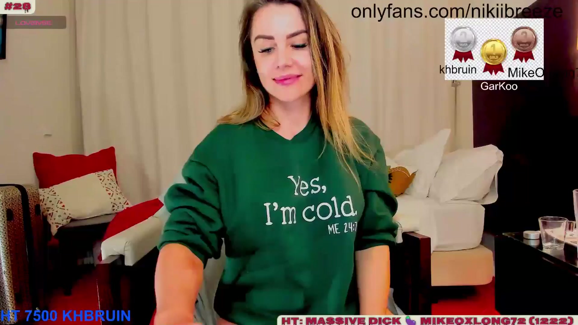 Gallery image thumbnail from BubblyTrouble's myfreecams stream on, 01/11/2025, 01:40 image 16 of 20
