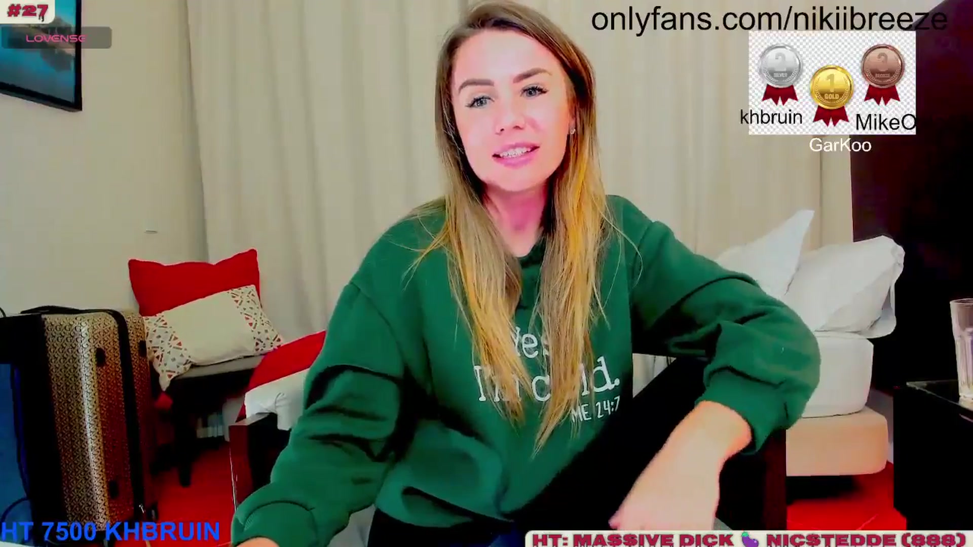 Gallery image thumbnail from BubblyTrouble's myfreecams stream on, 01/15/2025, 02:36 image 10 of 20